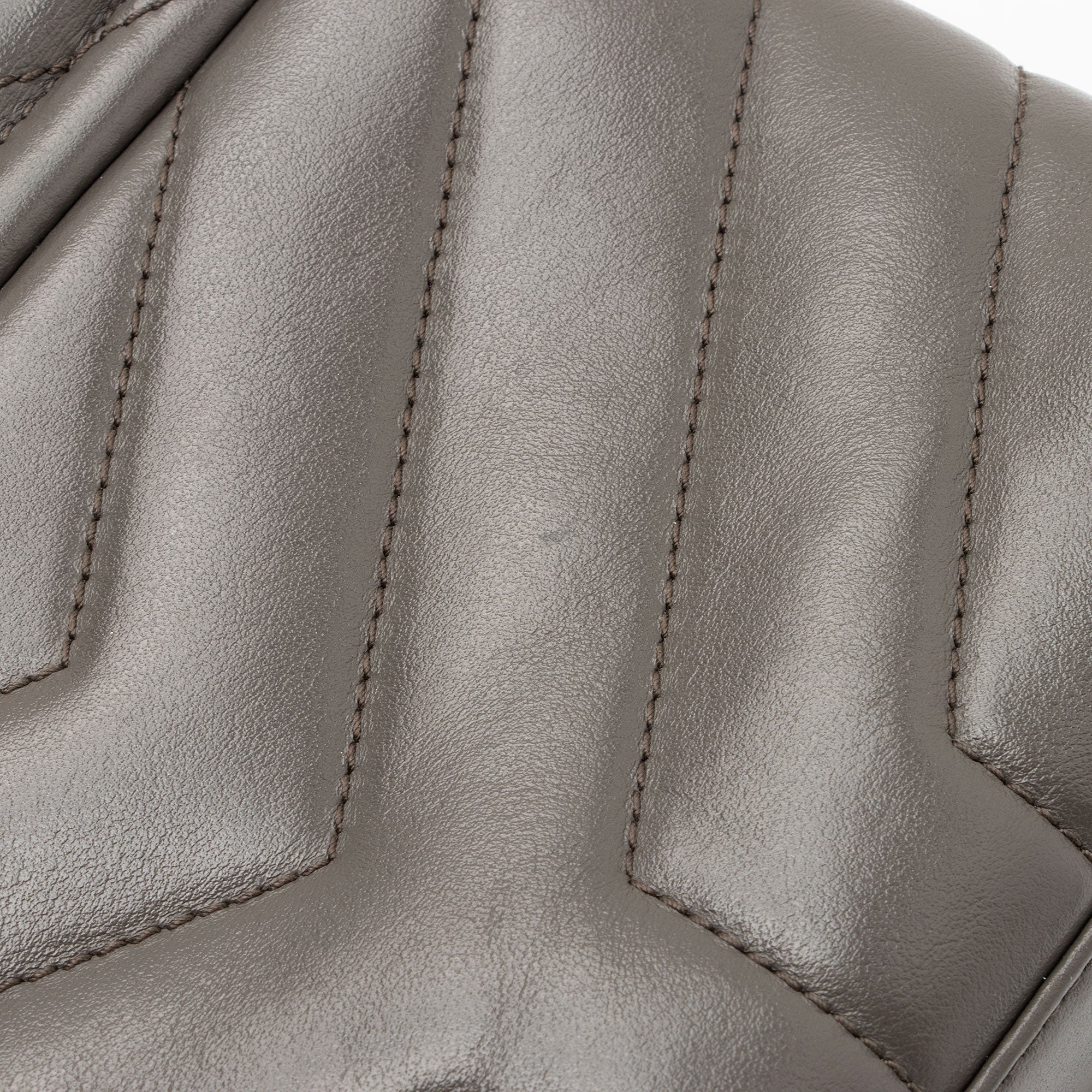 Saint Laurent Matelasse Calfskin Monogram LouLou Toy Crossbody Bag (SHF-I57Zyw)