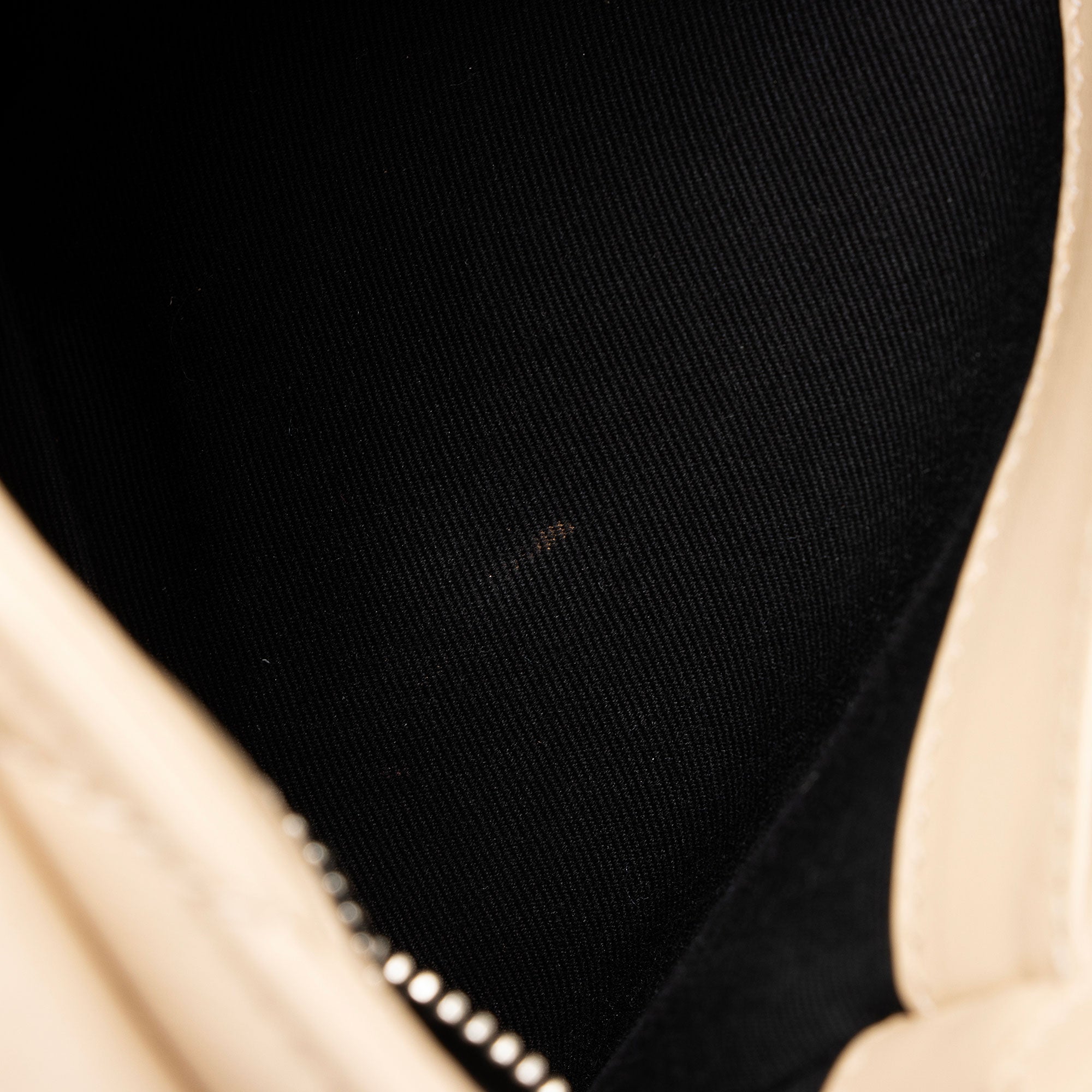 Saint Laurent Matelasse Calfskin Monogram LouLou Toy Crossbody Bag (SHF-arg7wt)