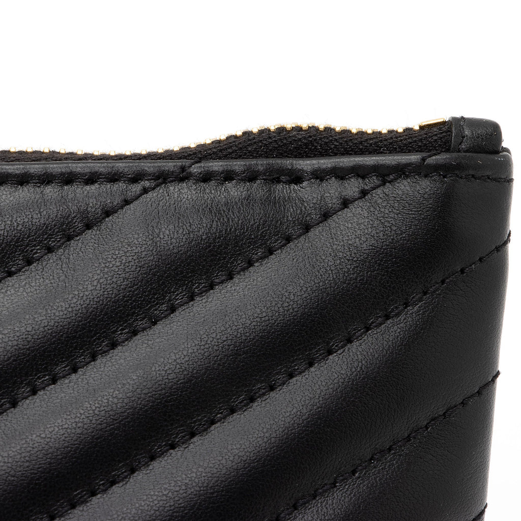 Saint Laurent Matelasse Calfskin Monogram Small Wristlet (SHF-I0dYH7)