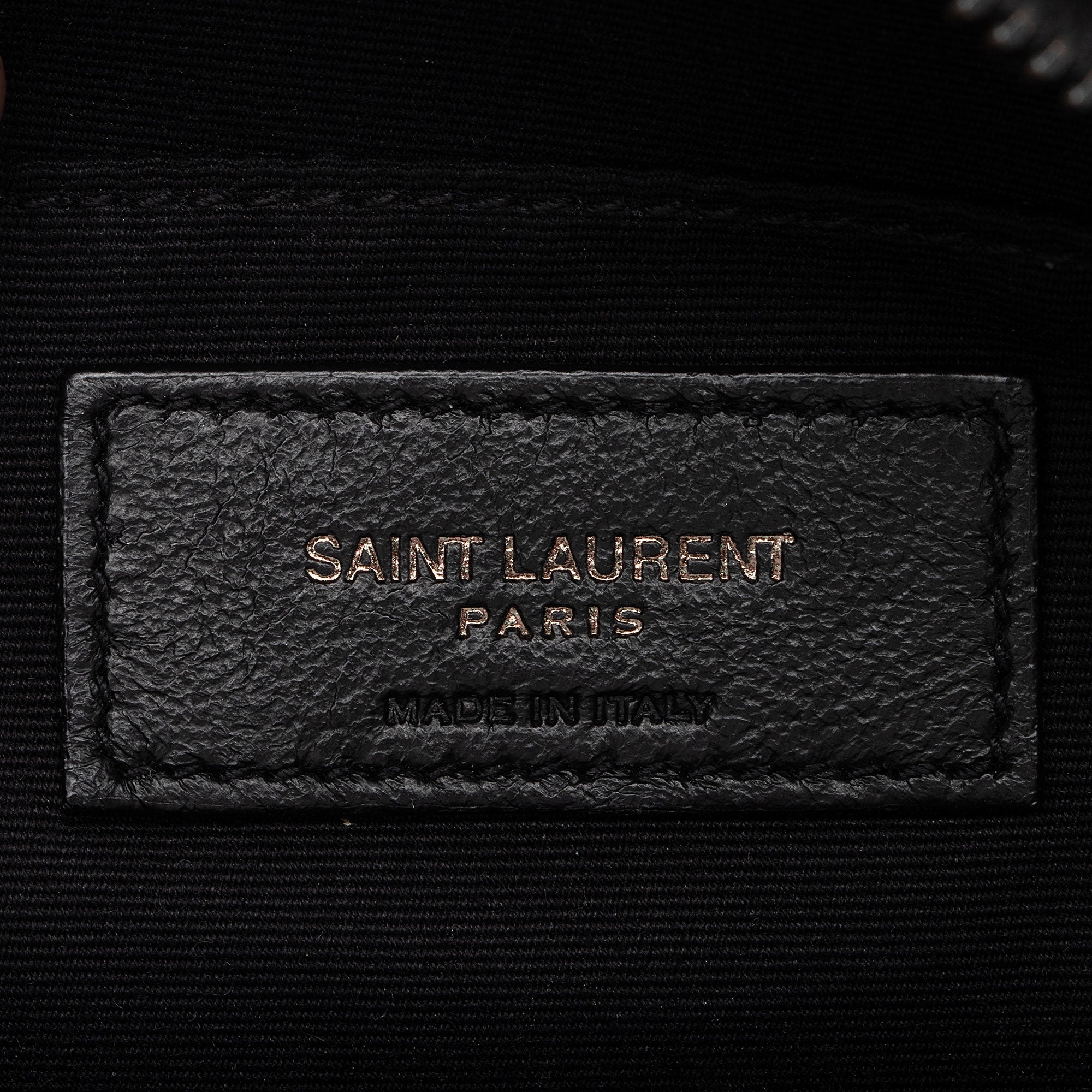 Saint Laurent Matelasse Calfskin Monogram Vinyle Round Camera Bag (SHF-TICycU)