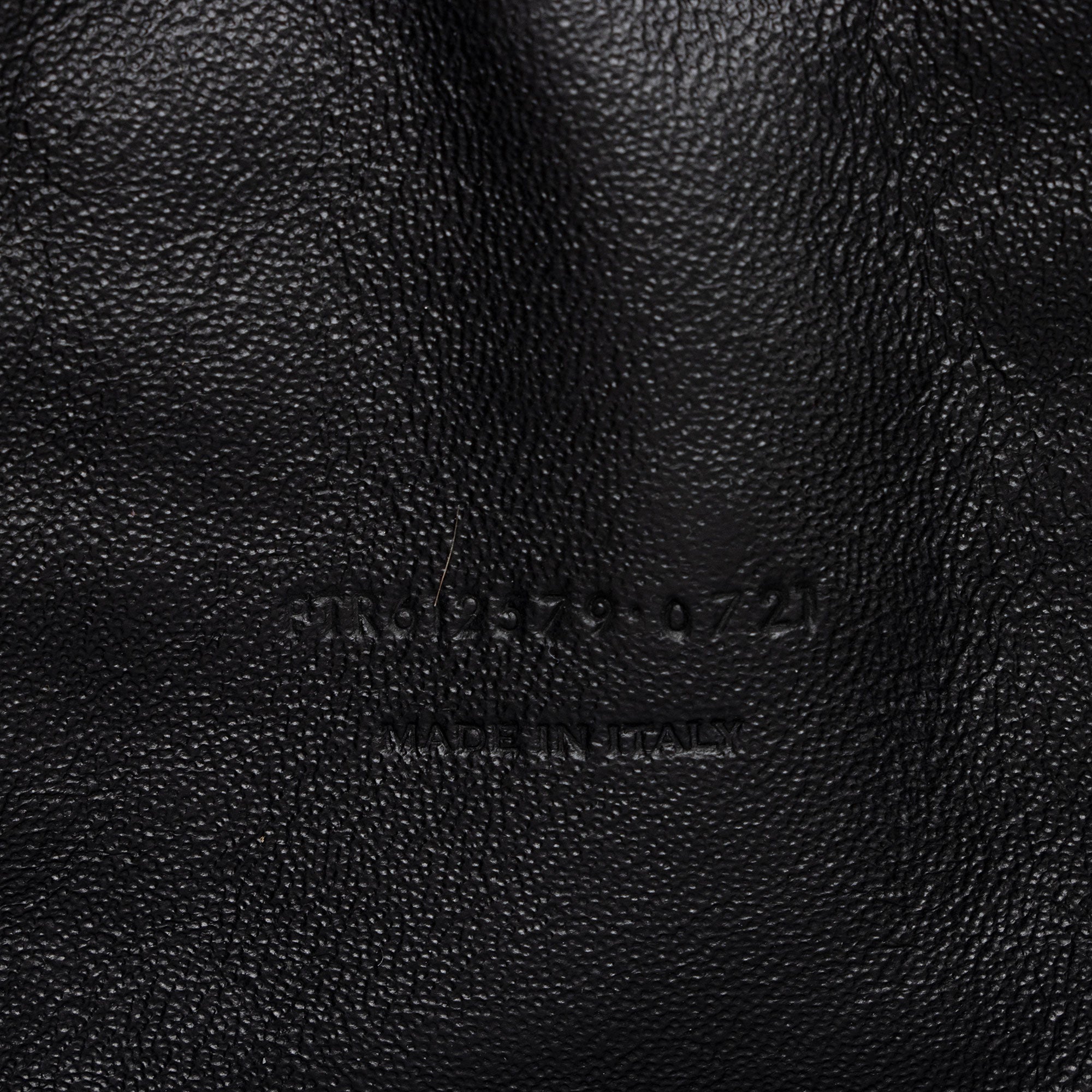 Saint Laurent Matelasse Grain de Poudre Monogram Lou Mini Camera Bag (SHF-TAc6LT)