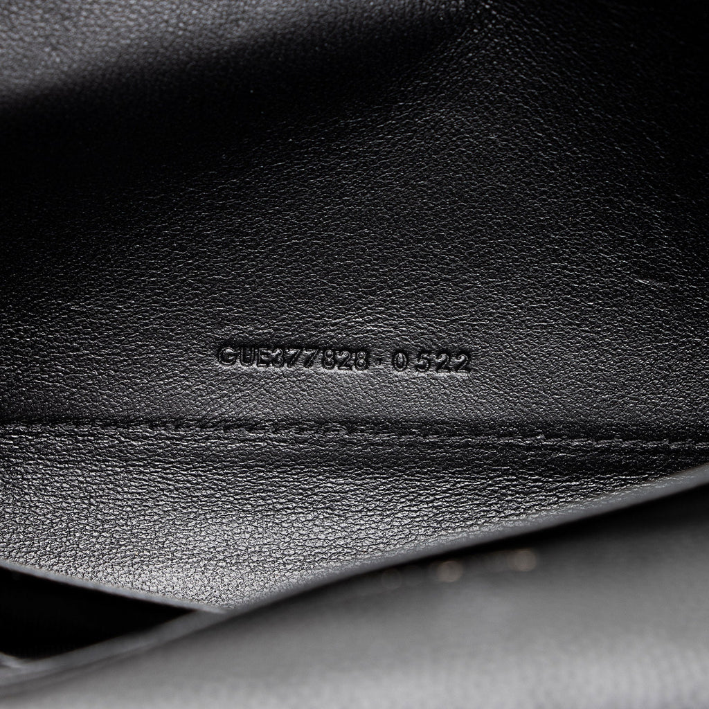 Saint Laurent Matelasse Grain de Poudre Monogram Chain Wallet (SHF-rfsFTm)