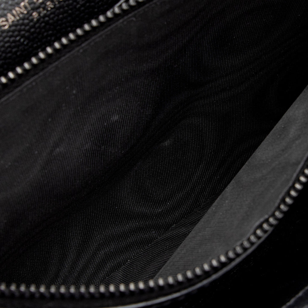 Saint Laurent Matelasse Grain de Poudre Monogram Chain Wallet (SHF-FNayQN)
