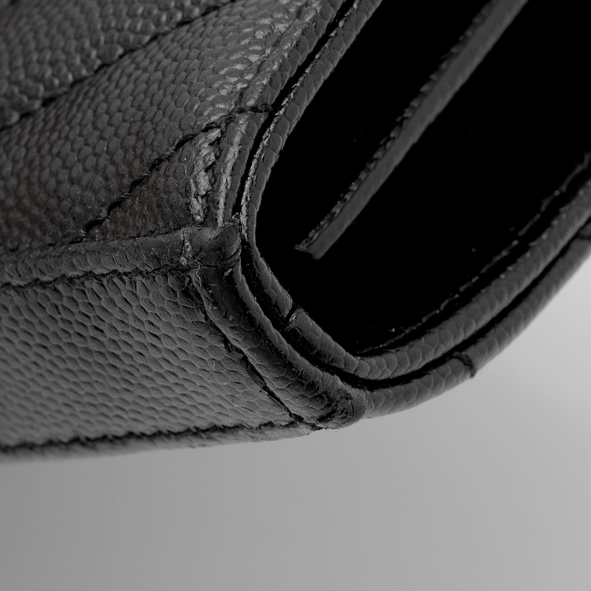 Saint Laurent Matelasse Grain de Poudre Monogram Chain Wallet (SHF-FNayQN)