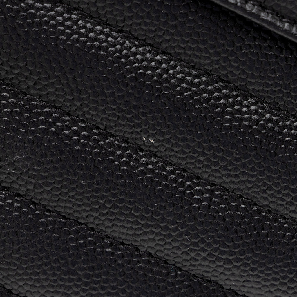 Saint Laurent Matelasse Grain de Poudre Monogram Chain Wallet (SHF-FNayQN)