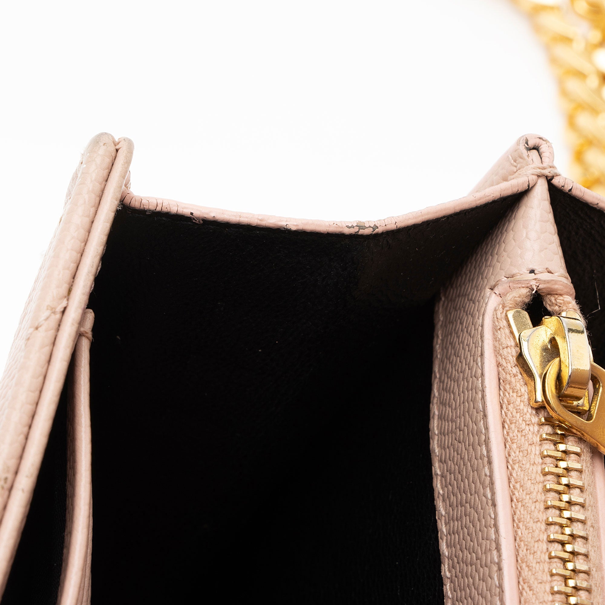 Saint Laurent Matelasse Grain de Poudre Monogram Chain Wallet (SHF-7n2Rsg)