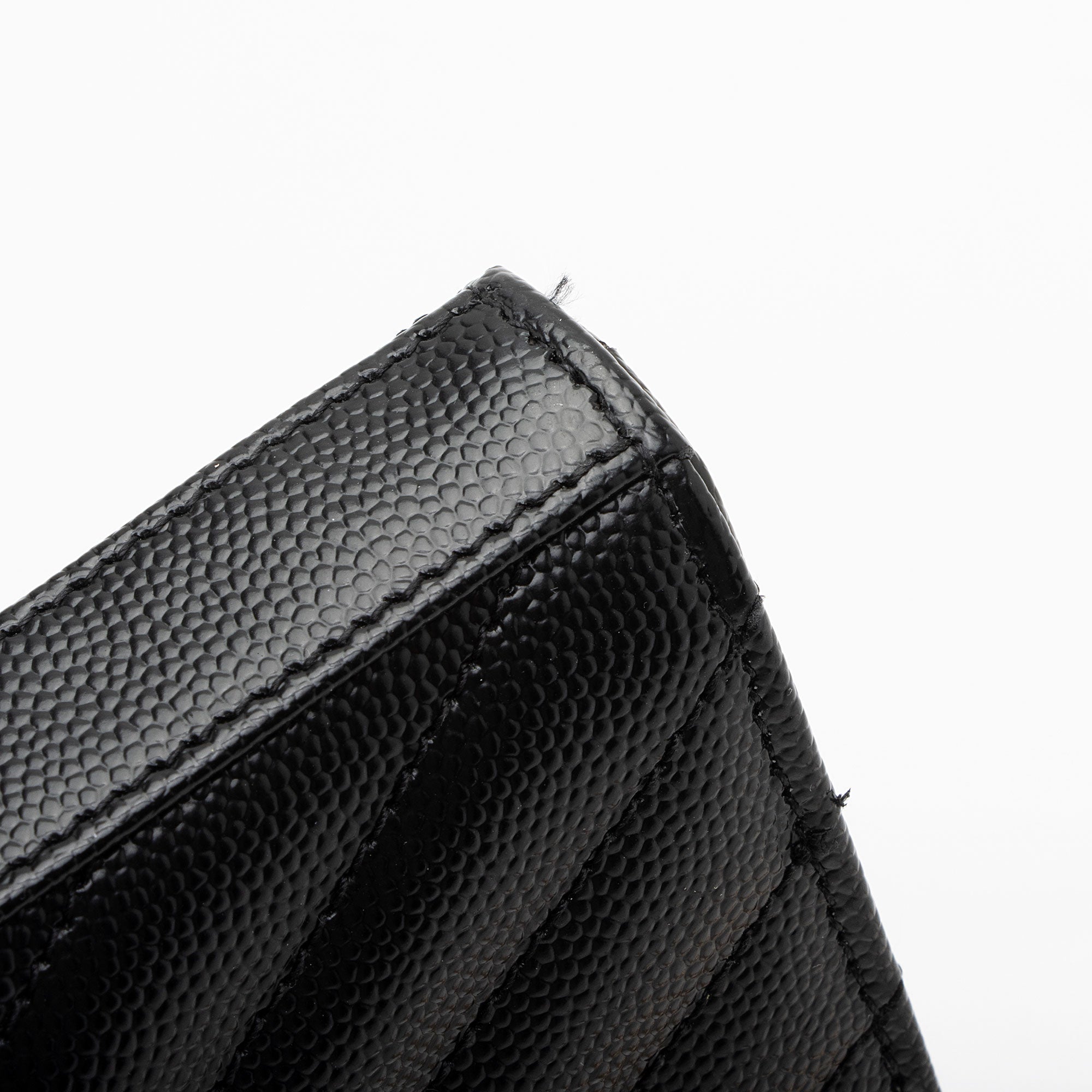 Saint Laurent Matelasse Grain de Poudre Monogram Chain Wallet (SHF-uoMWdL)