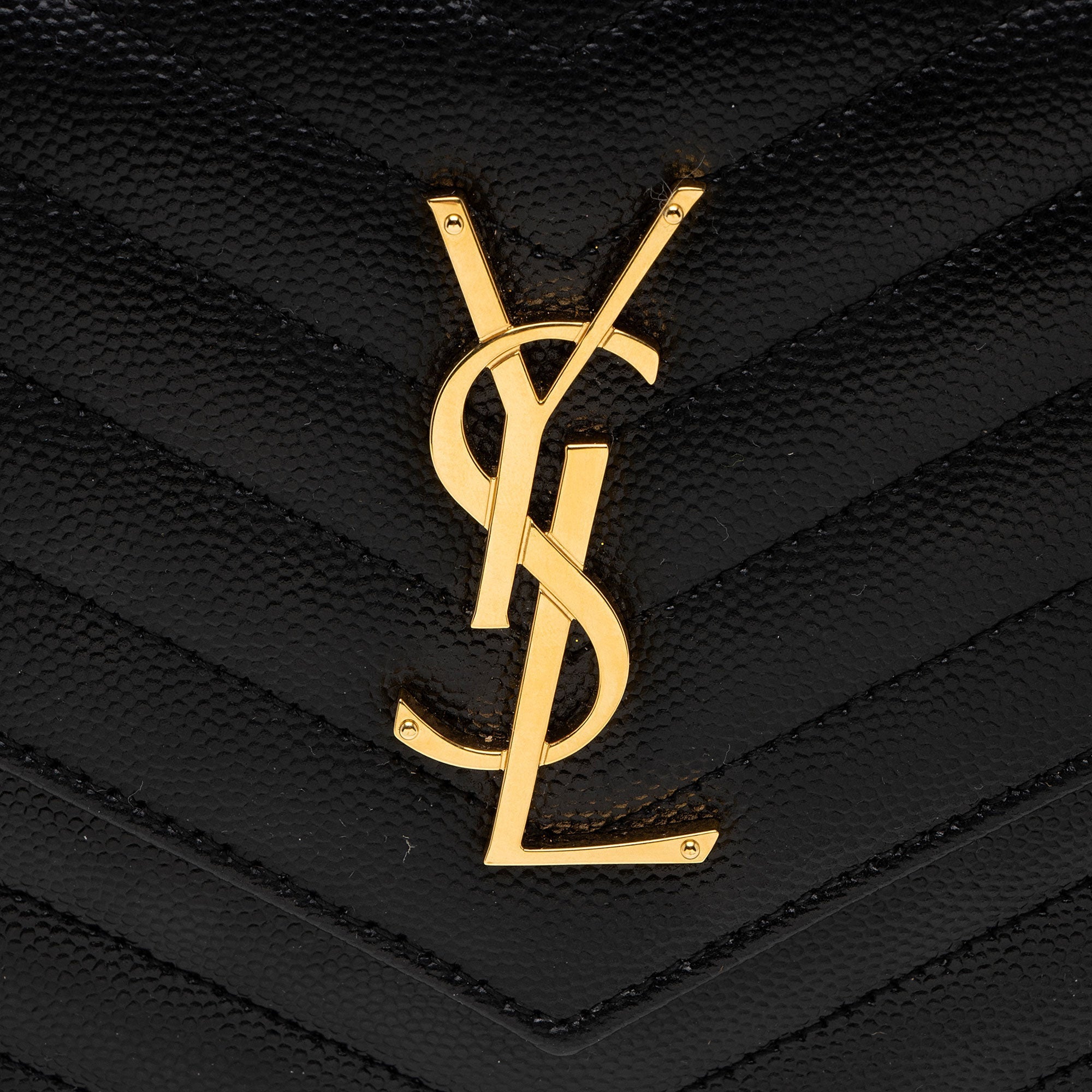 Saint Laurent Matelasse Grain de Poudre Monogram Chain Wallet (SHF-oGbOur)