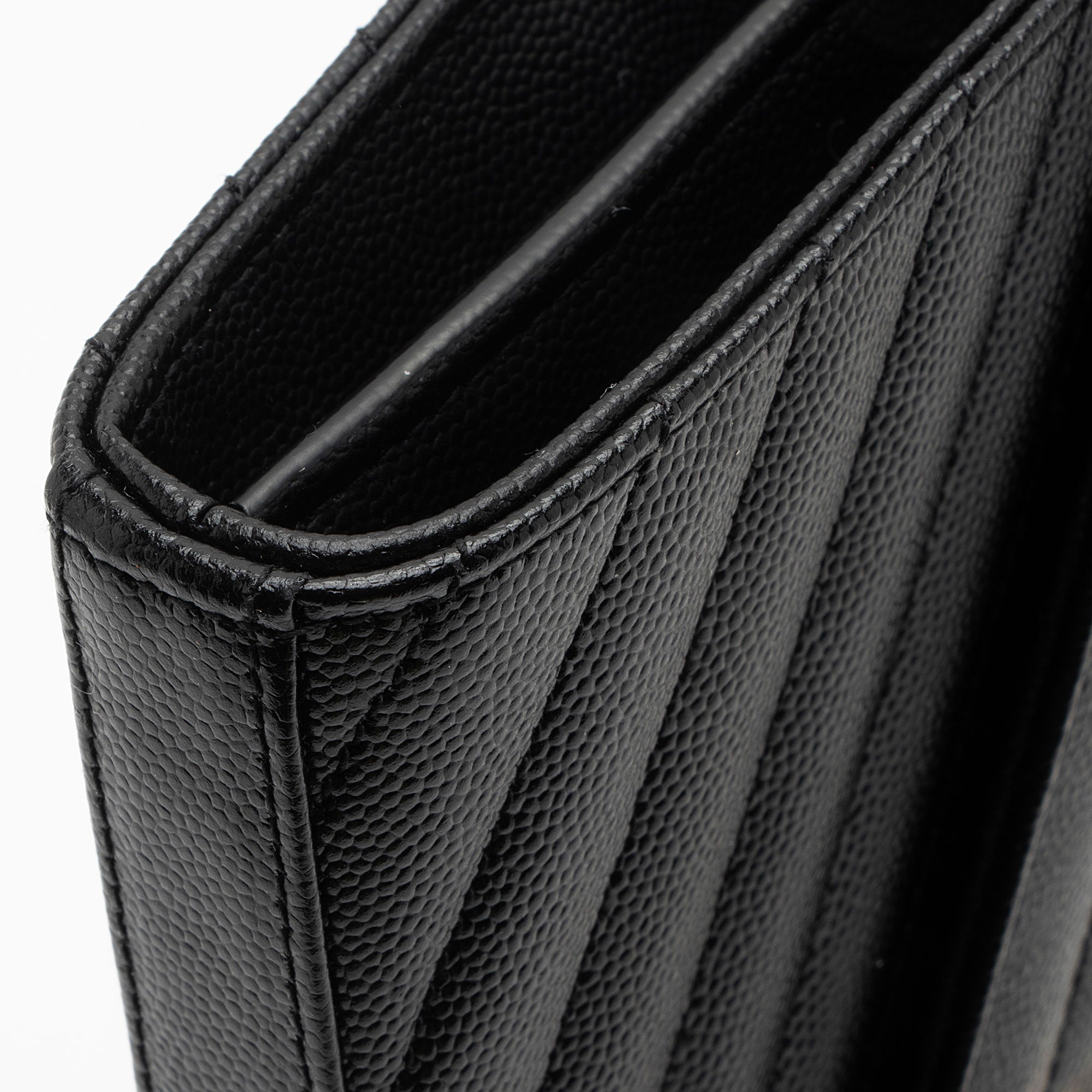 Saint Laurent Matelasse Grain de Poudre Monogram Chain Wallet (SHF-oGbOur)