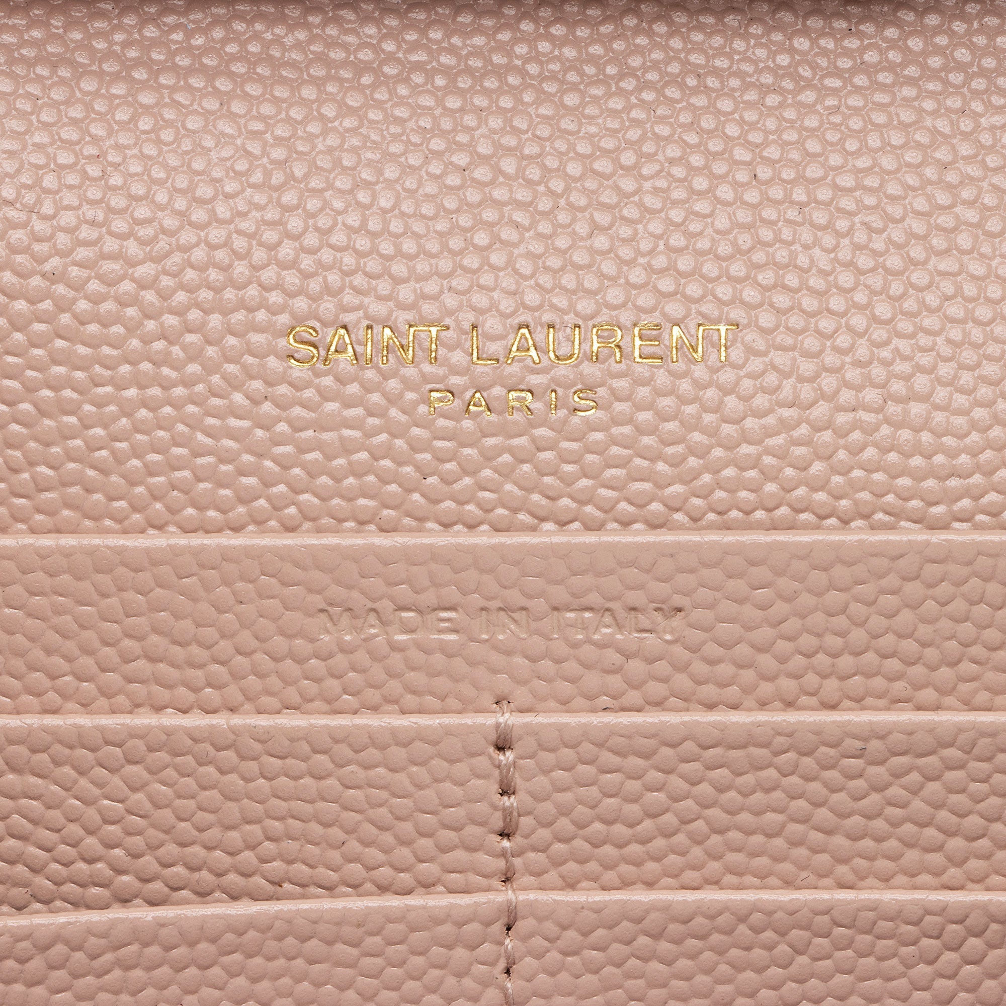 Saint Laurent Matelasse Grain de Poudre Monogram Chain Wallet (SHF-dl9giW)