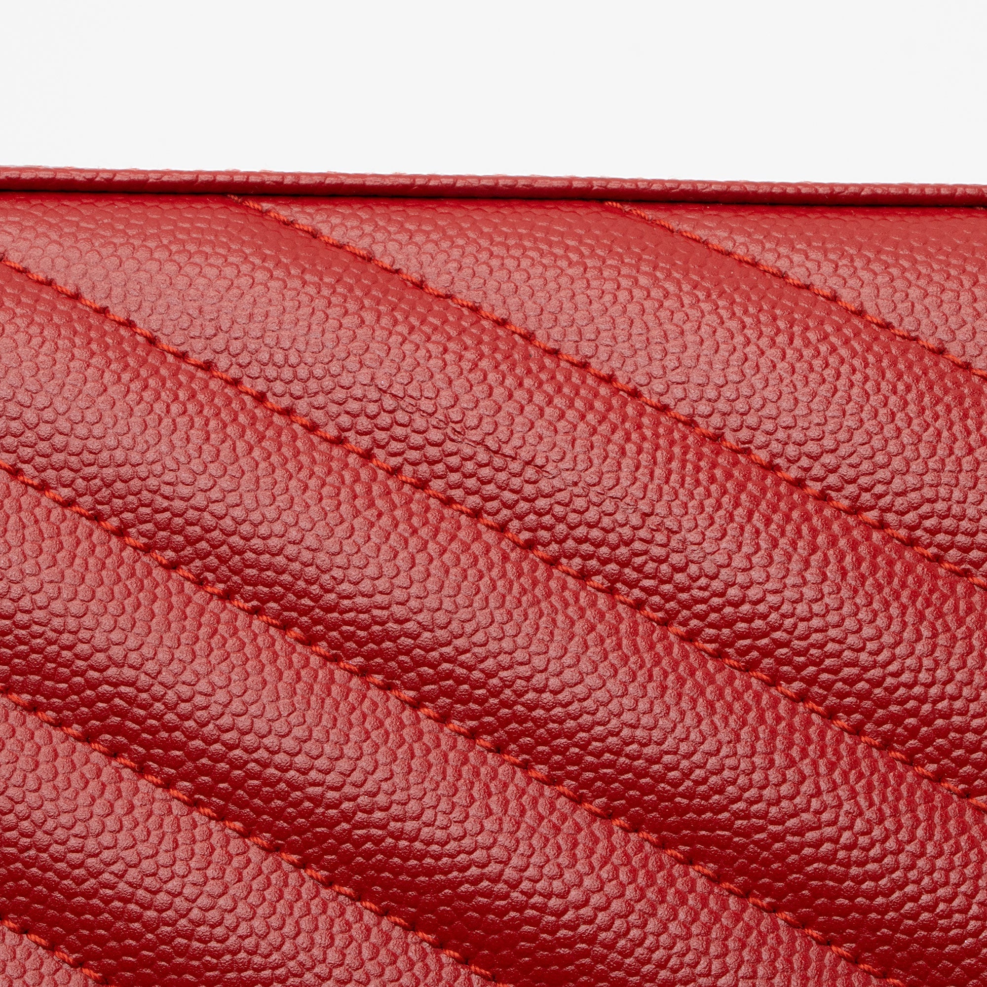 Saint Laurent Matelasse Grain de Poudre Monogram Chain Wallet (SHF-HJdOSr)