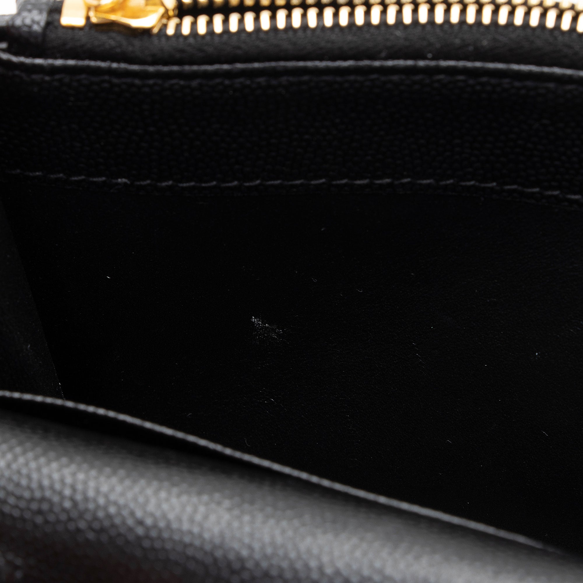 Saint Laurent Matelasse Grain de Poudre Monogram Envelope Chain Wallet (SHF-qb9r0n)