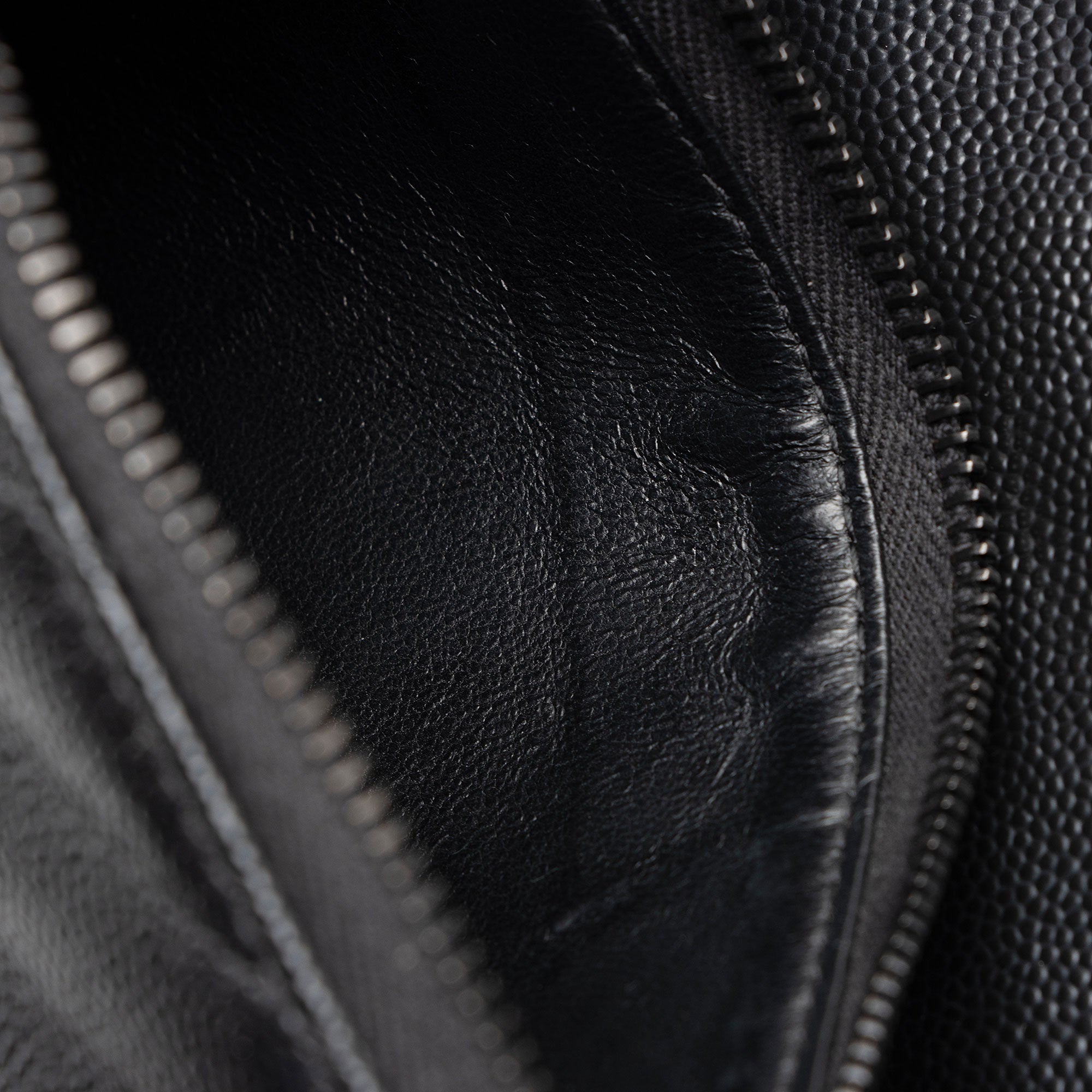 Saint Laurent Matelasse Grain de Poudre Monogram Envelope Chain Wallet (SHF-HfJfIb)
