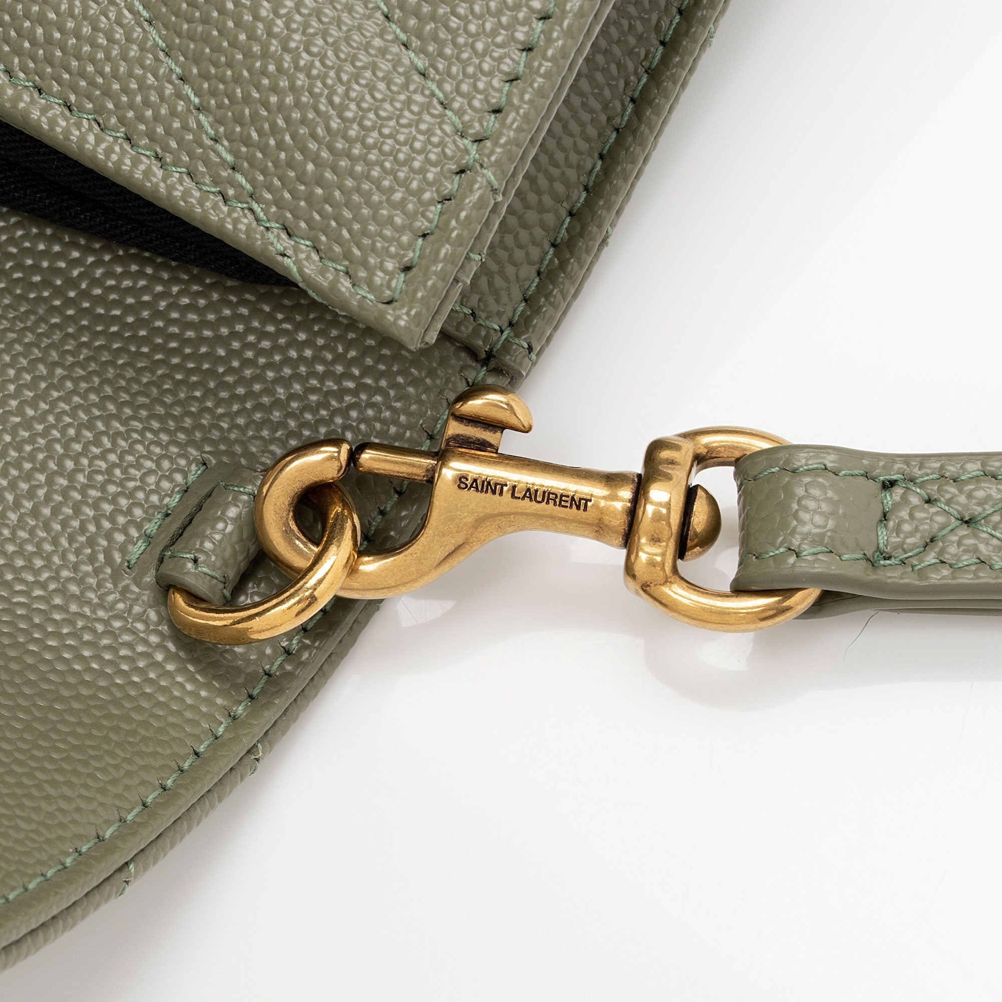 Saint Laurent Matelasse Grain de Poudre Monogram Envelope Pouch (SHF-H63Wlo)