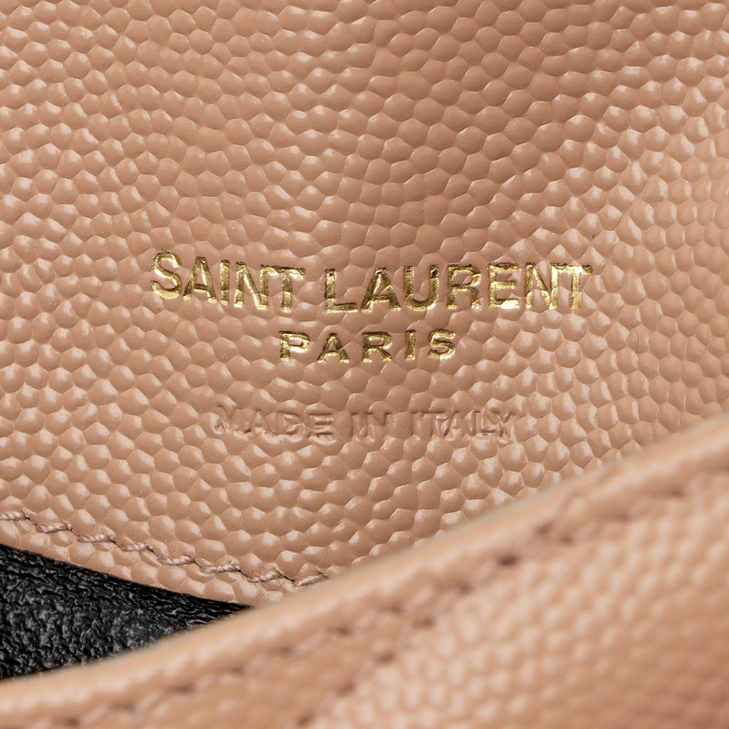 Saint Laurent Matelasse Grain de Poudre Monogram Fragments Flap Card Case (SHF-9N5wrw)
