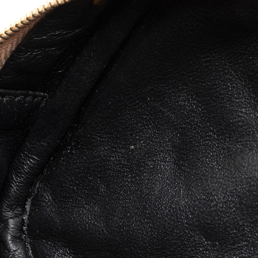 Saint Laurent Matelasse Grain de Poudre Monogram Lou Mini Camera Bag (SHF-T7Shs9)