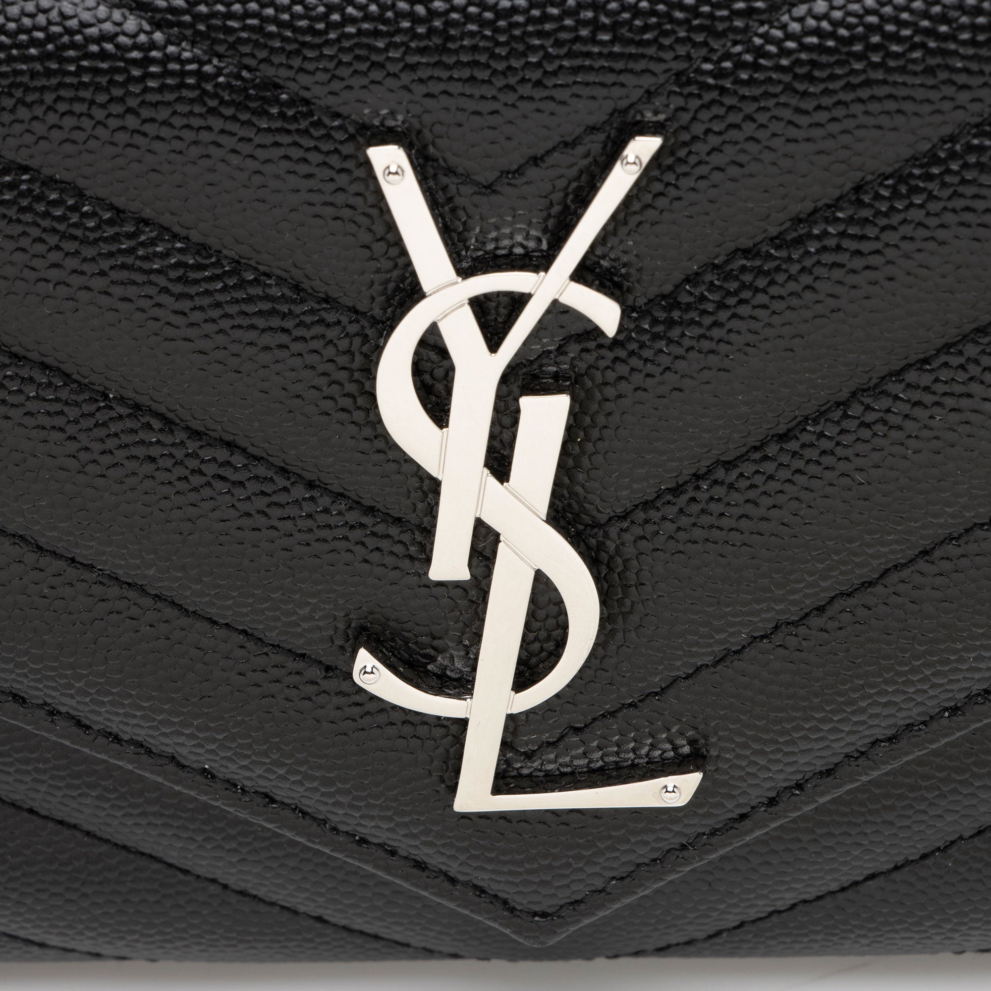 Saint Laurent Matelasse Grain de Poudre Monogram Wallet (SHF-RqA2Ig)