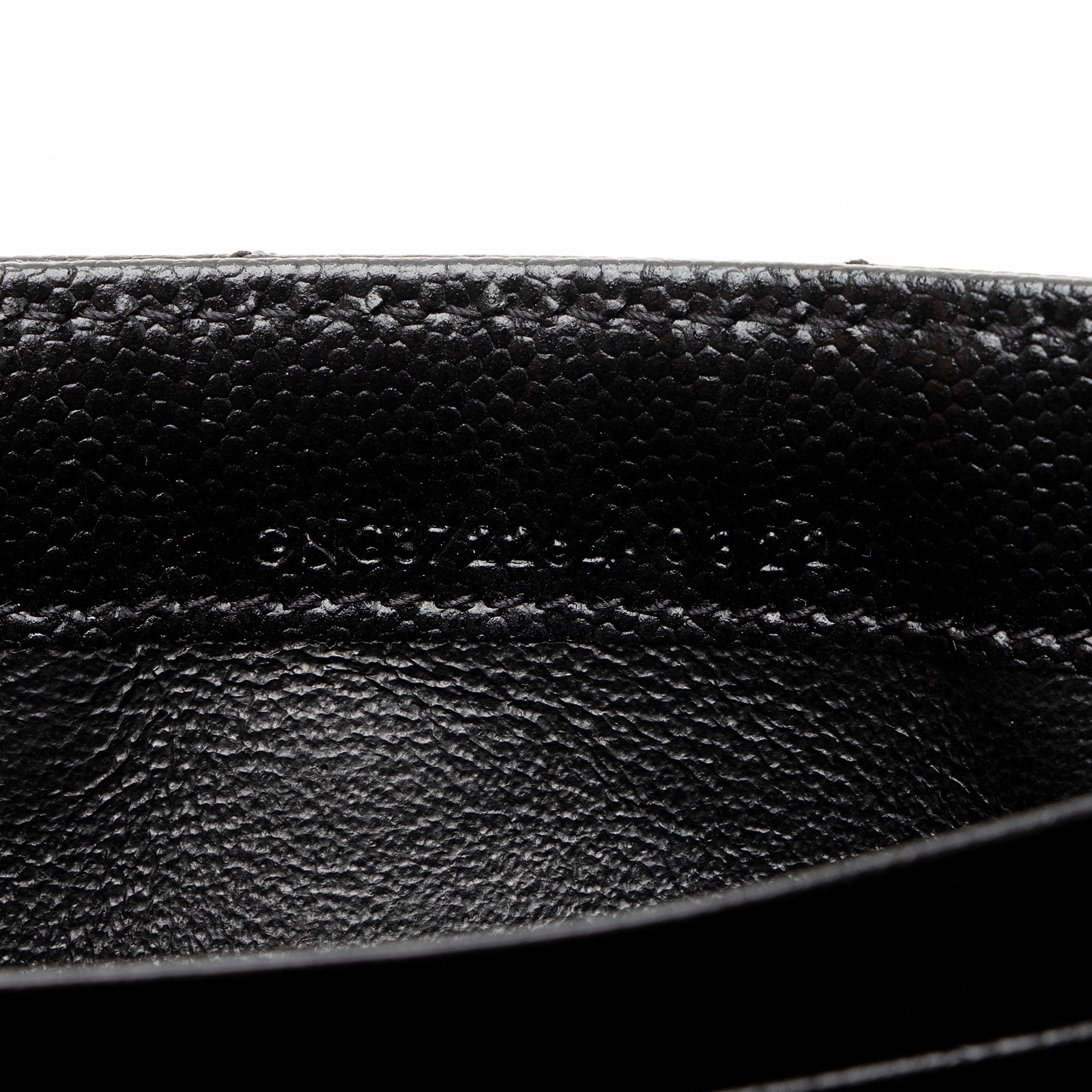 Saint Laurent Matelasse Grain de Poudre Monogram Wallet (SHF-RqA2Ig)