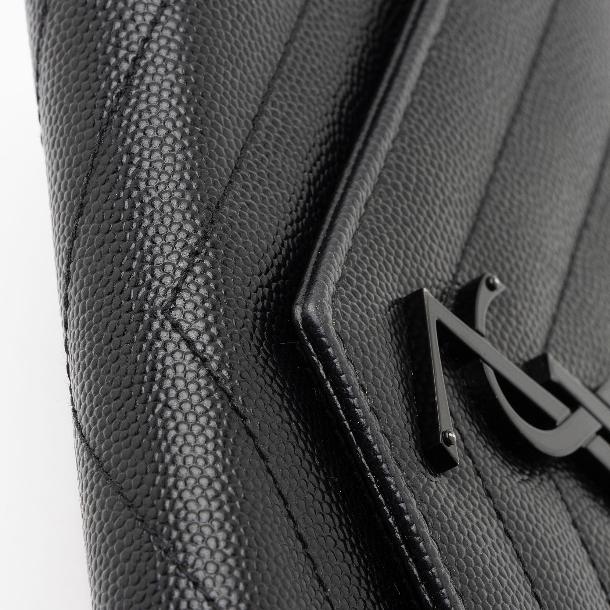 Saint Laurent Matelasse Grain de Poudre Monogram Wallet (SHF-XsSTMO)