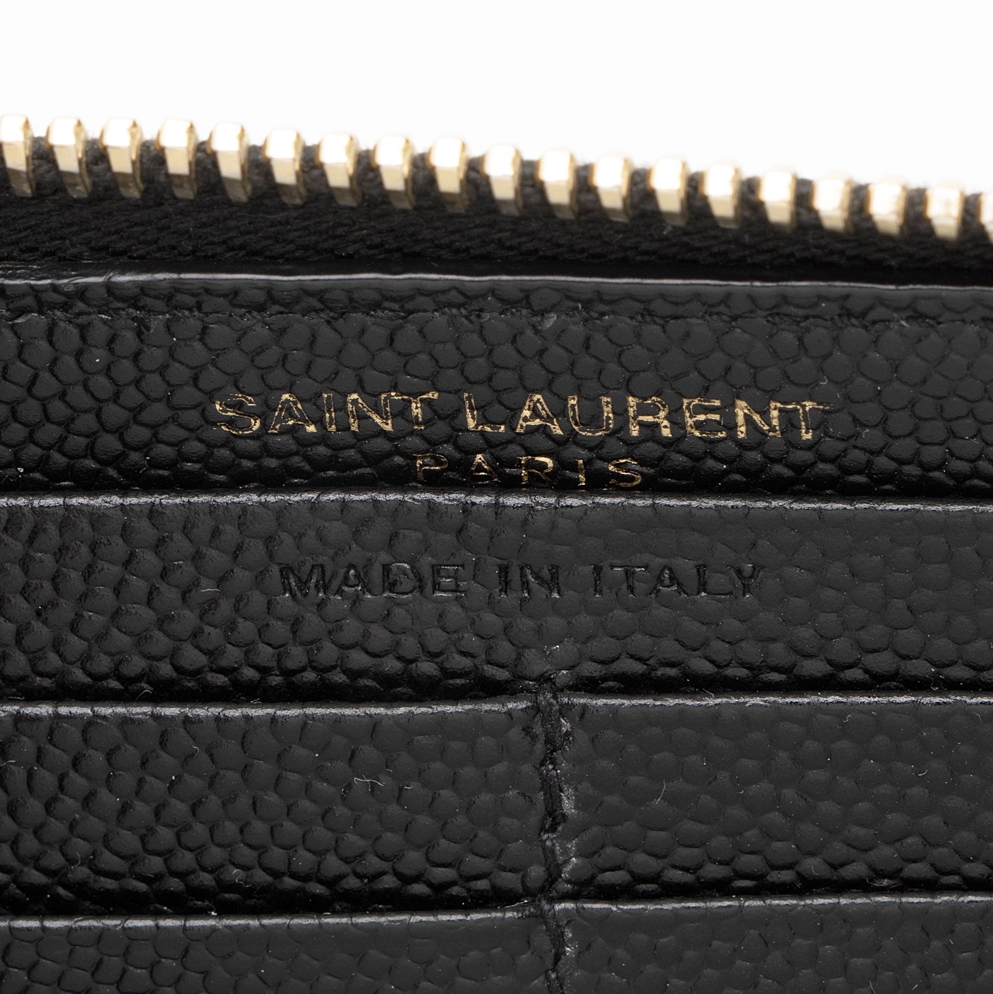 Saint Laurent Matelasse Grain de Poudre Monogram Zip Around Wallet (SHF-YBU9hg)
