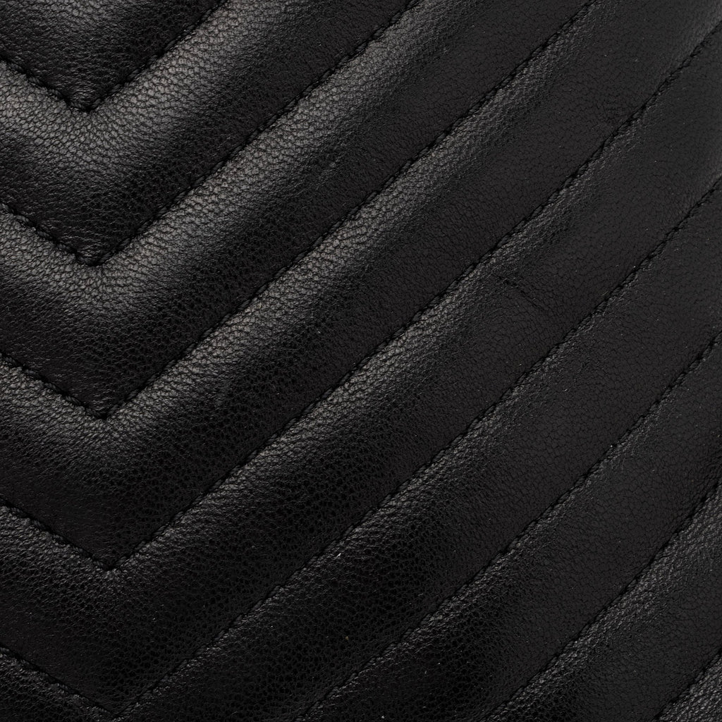 Saint Laurent Matelasse Lambskin Monogram Joe Backpack (SHF-C9THXn)