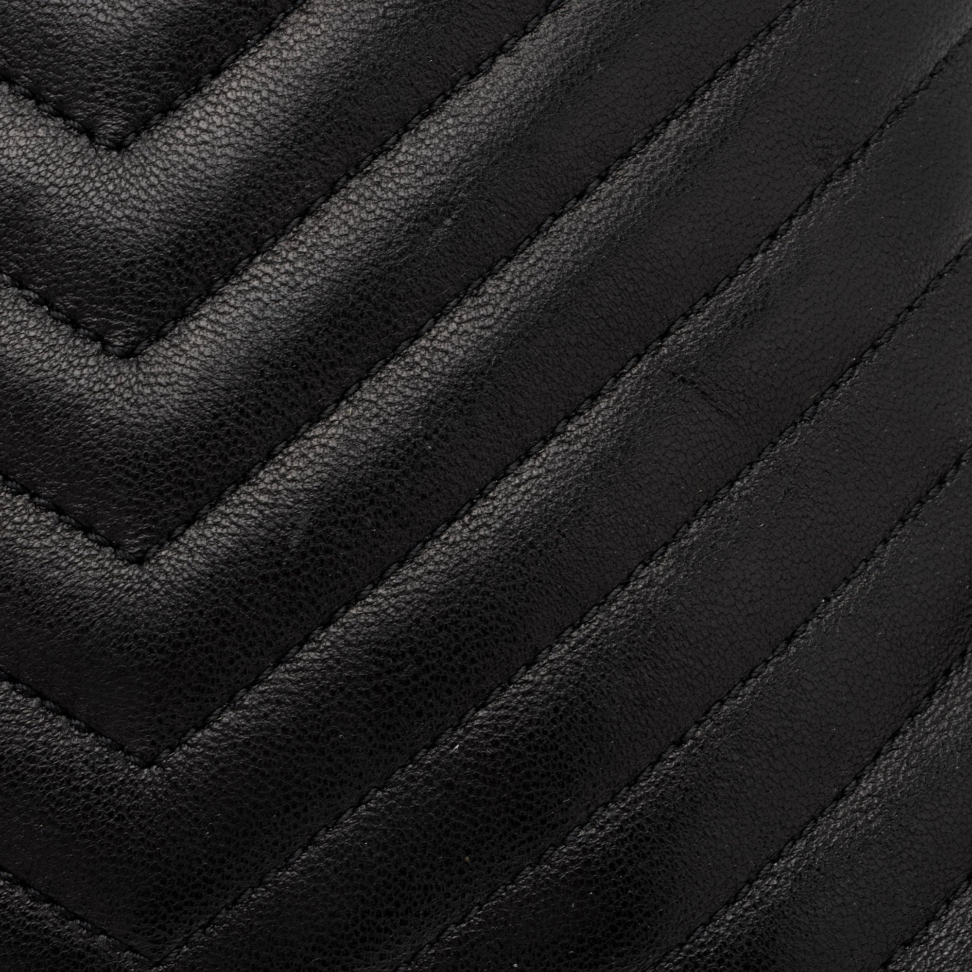 Saint Laurent Matelasse Lambskin Monogram Joe Backpack (SHF-C9THXn)