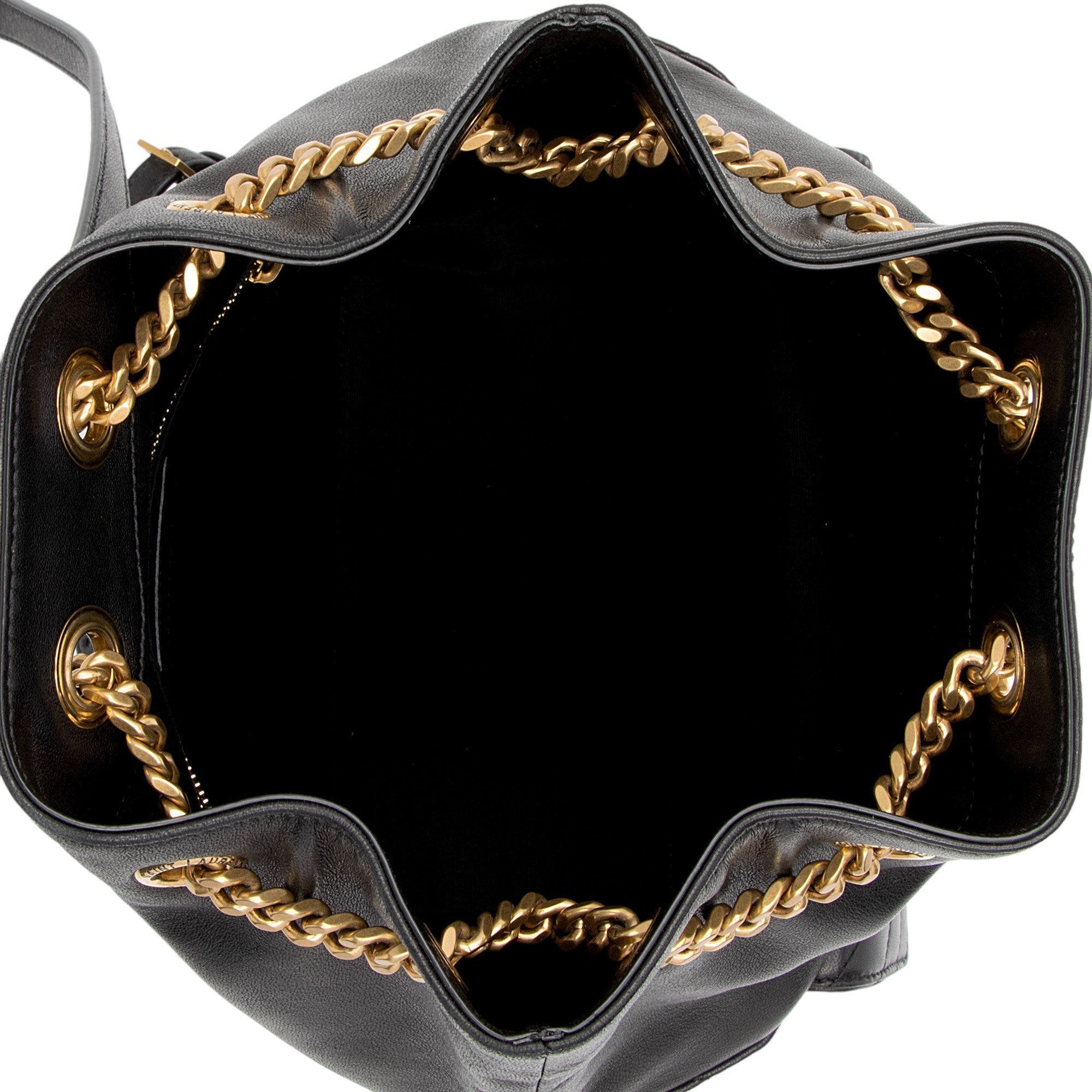 Saint Laurent Matelasse Lambskin Monogram Joe Backpack (SHF-C9THXn)