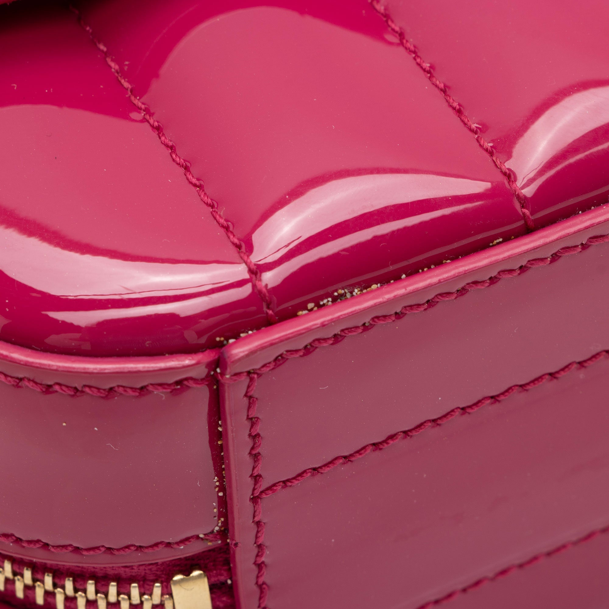 Saint Laurent Matelasse Patent Lambskin Monogram Vicky Camera Bag (SHF-OaujeC)