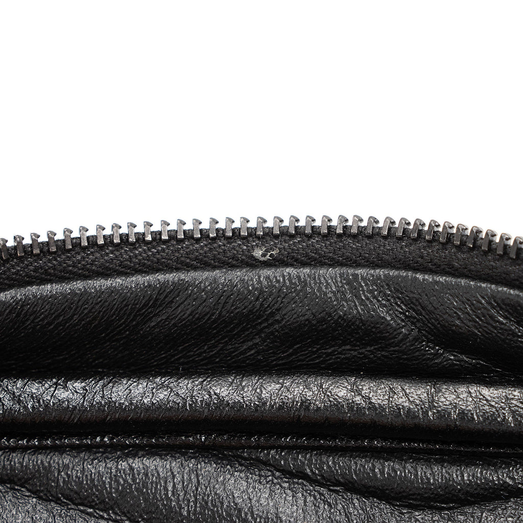 Saint Laurent Matelasse Patent Leather Monogram Lou Mini Camera Bag (SHF-xwMZnb)