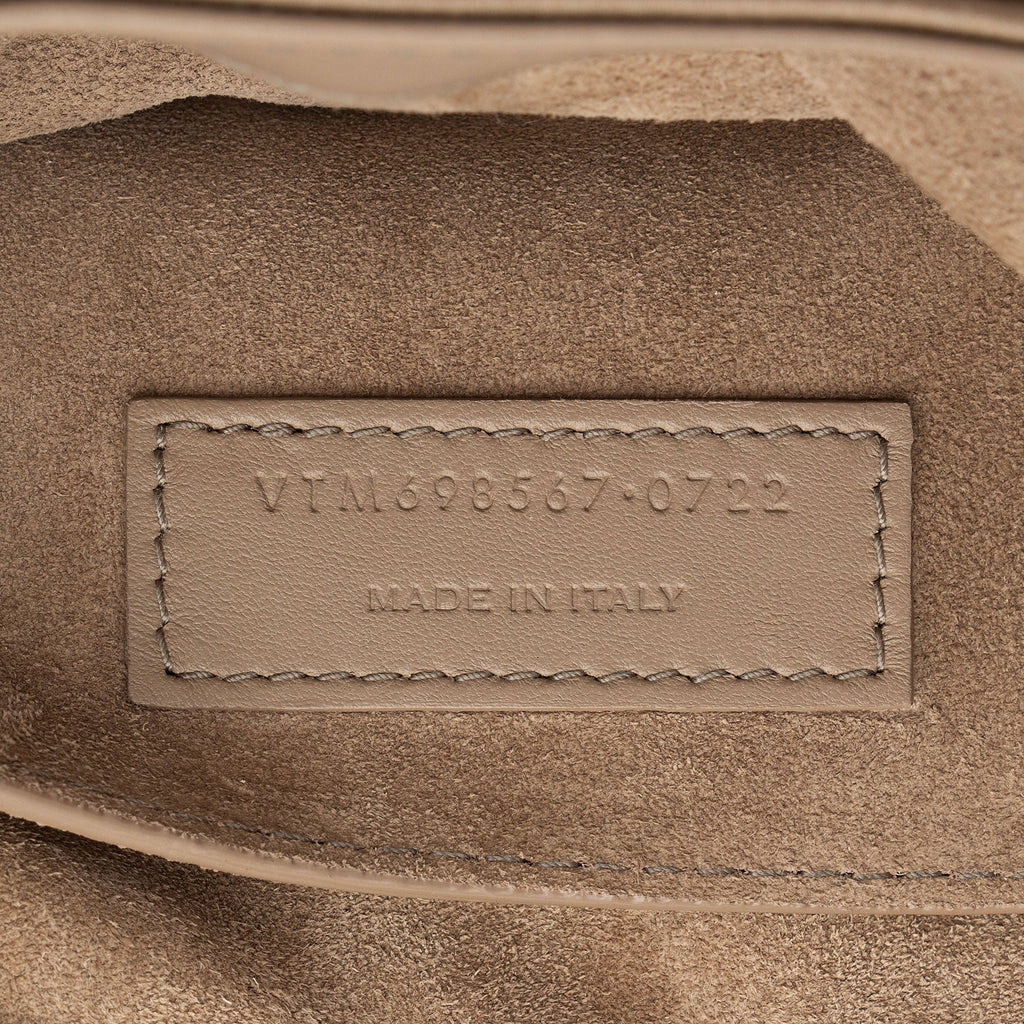 Saint Laurent Metallic Quilted Satin Monogram Le 57 Hobo (SHF-87vuVp)