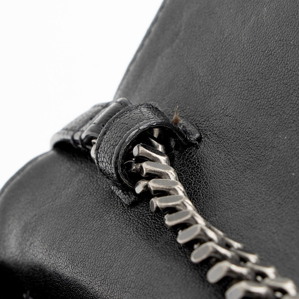 Saint Laurent Mixed Matelasse Calfskin Monogram Chain Wallet (SHF-f944Ez)