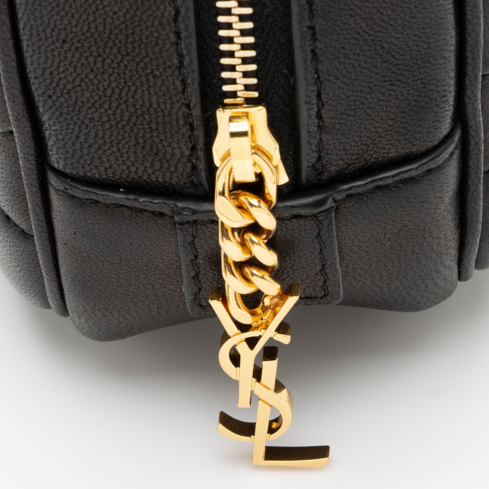 Saint Laurent Quilted Lambskin Lolita Cosmetic Pouch (SHF-TLgjs7)
