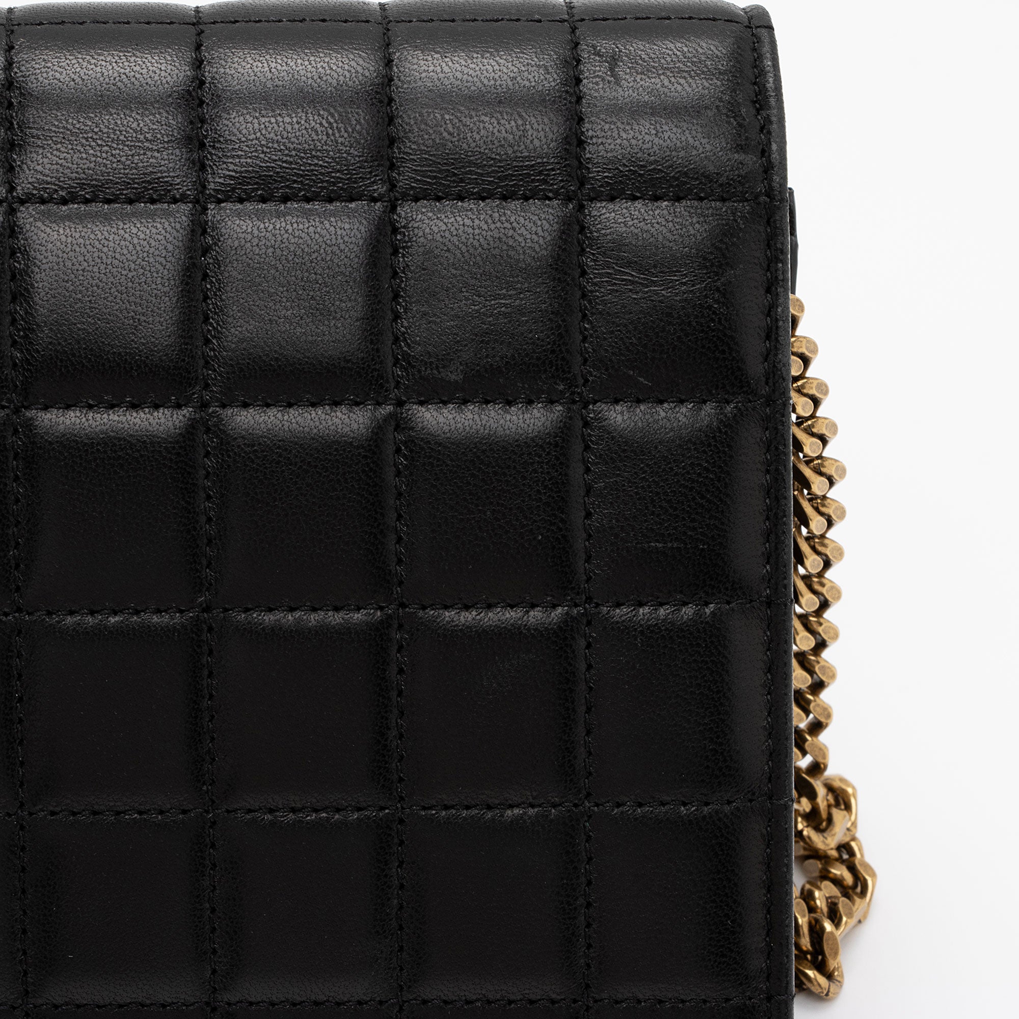 Saint Laurent Quilted Lambskin Monogram Cassandre Chain Wallet (SHF-4bOtX7)