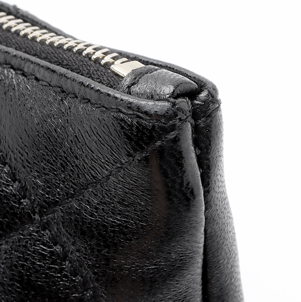 Saint Laurent Quilted Lambskin Pouch (SHF-ixv7Bg)