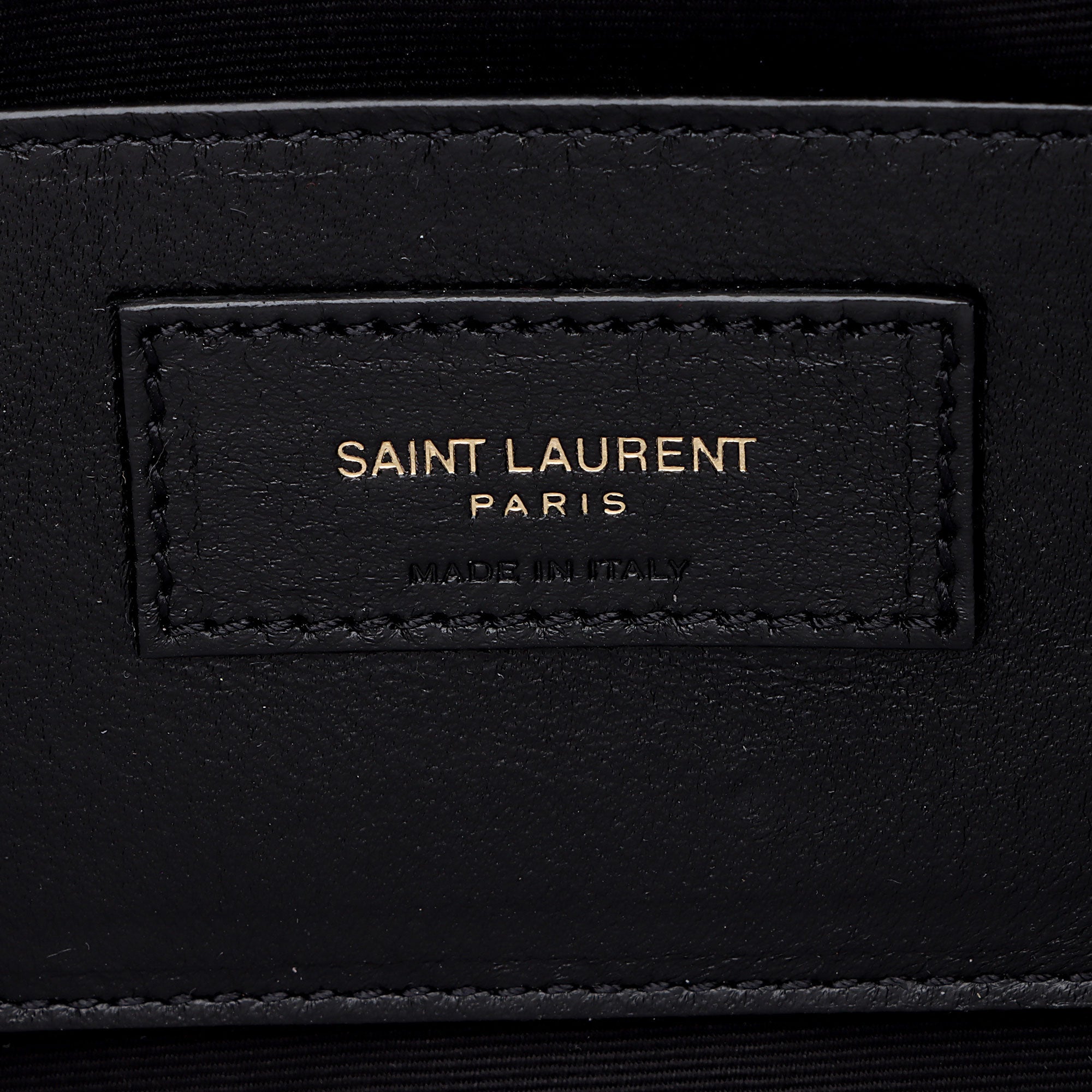 Saint Laurent Quilted Lambskin Pouch (SHF-ixv7Bg)