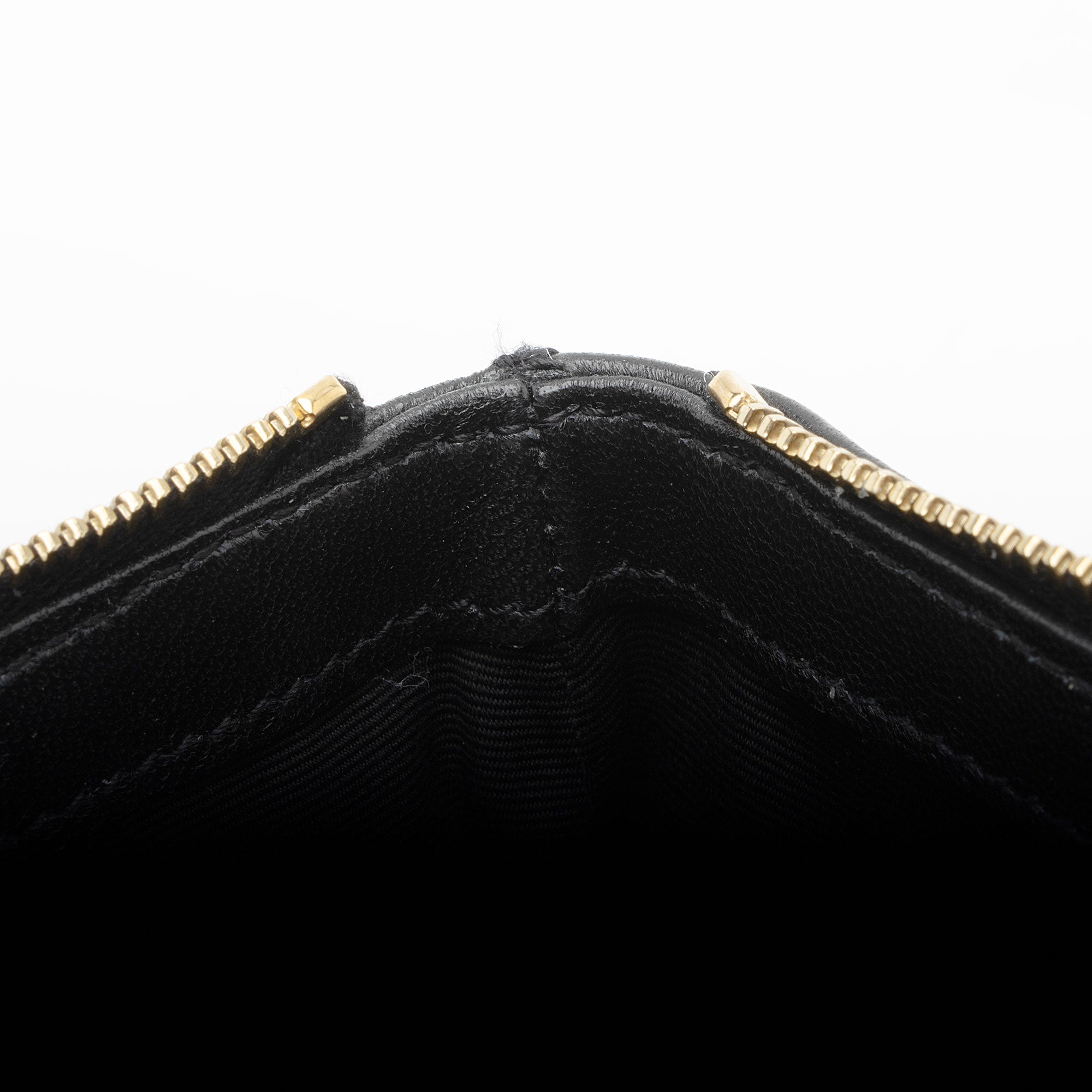 Saint Laurent Quilted Lambskin Pouch (SHF-j2MZSD)