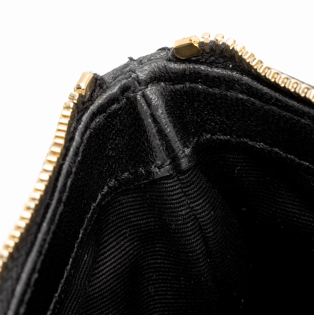 Saint Laurent Quilted Lambskin Pouch (SHF-wmqUwV)