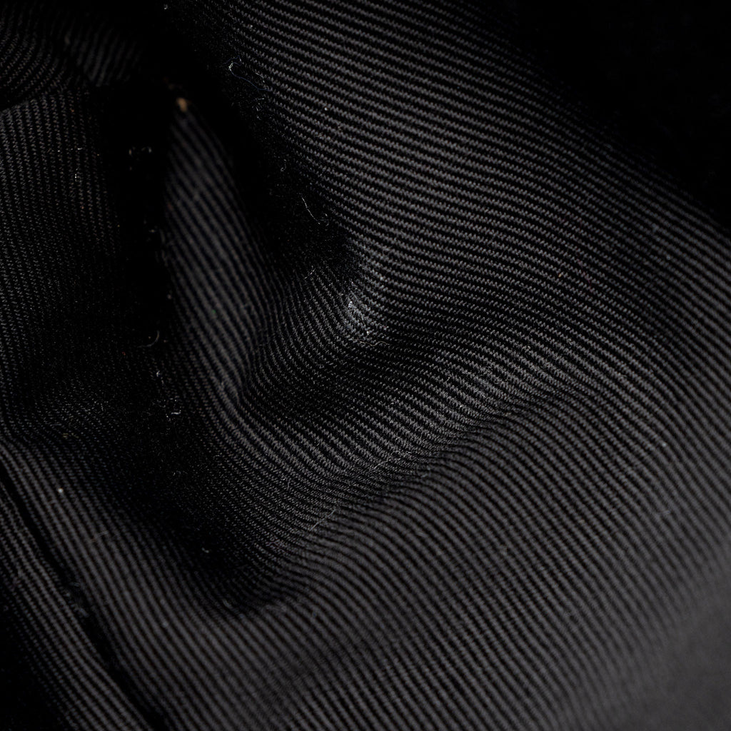 Saint Laurent Quilted Lambskin Pouch (SHF-wmqUwV)