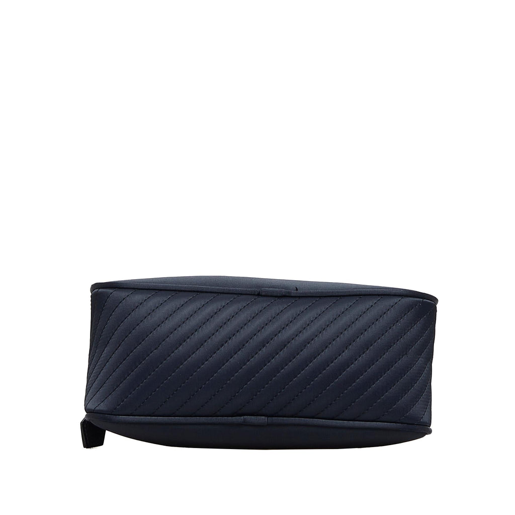 Saint Laurent Satin Handbag (SHG-W5ao0e)
