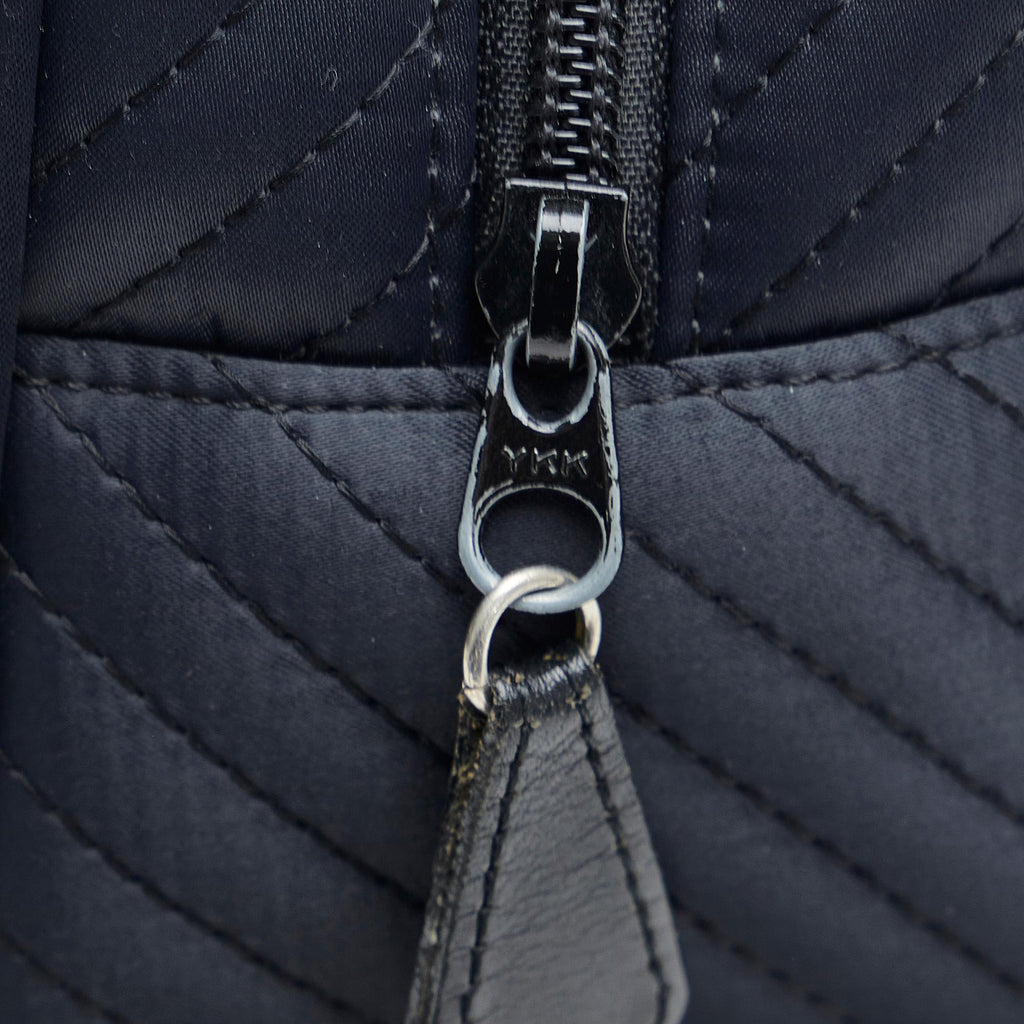 Saint Laurent Satin Handbag (SHG-W5ao0e)