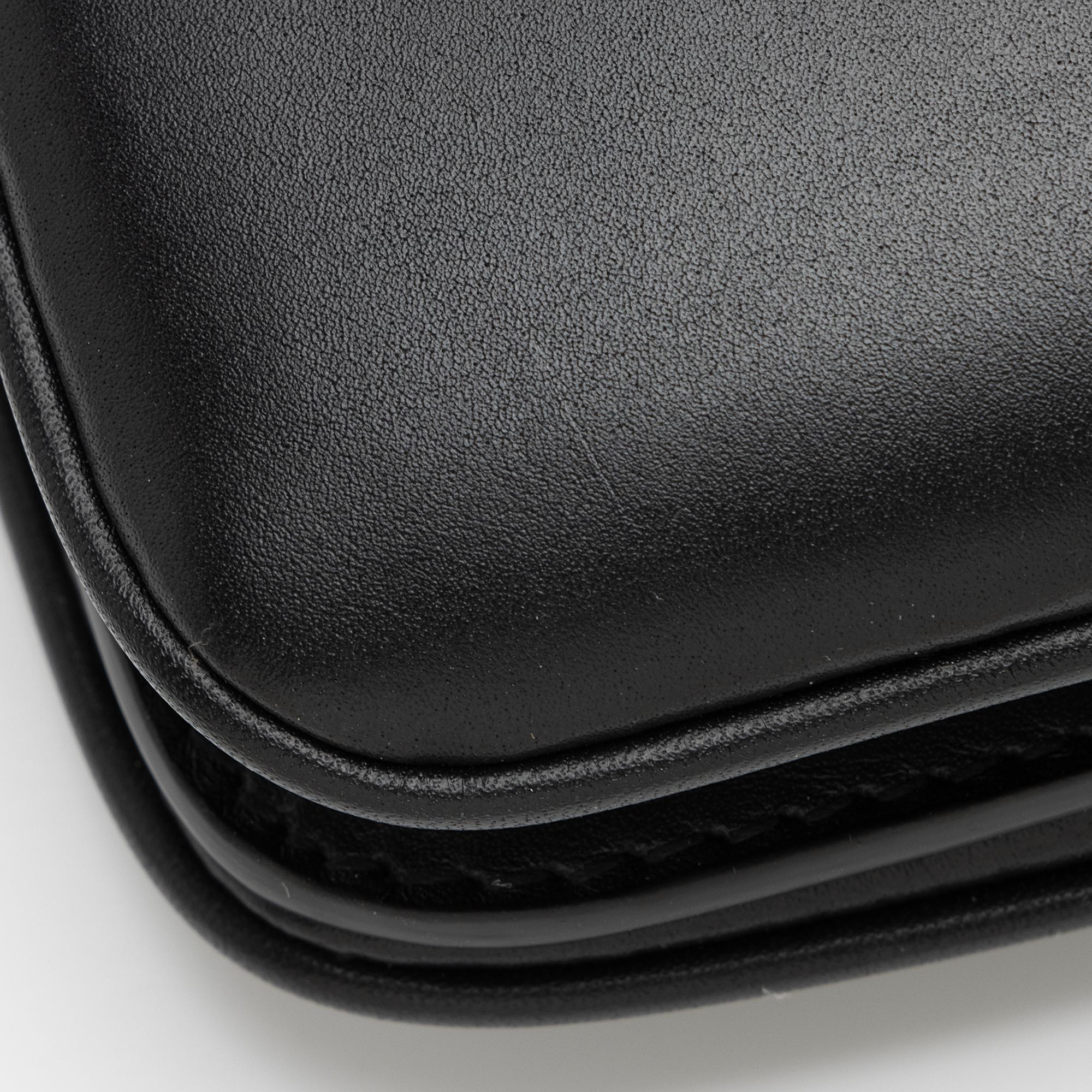 Saint Laurent Smooth Calfskin Le Maillon Shoulder Bag (SHF-1cEBlW)