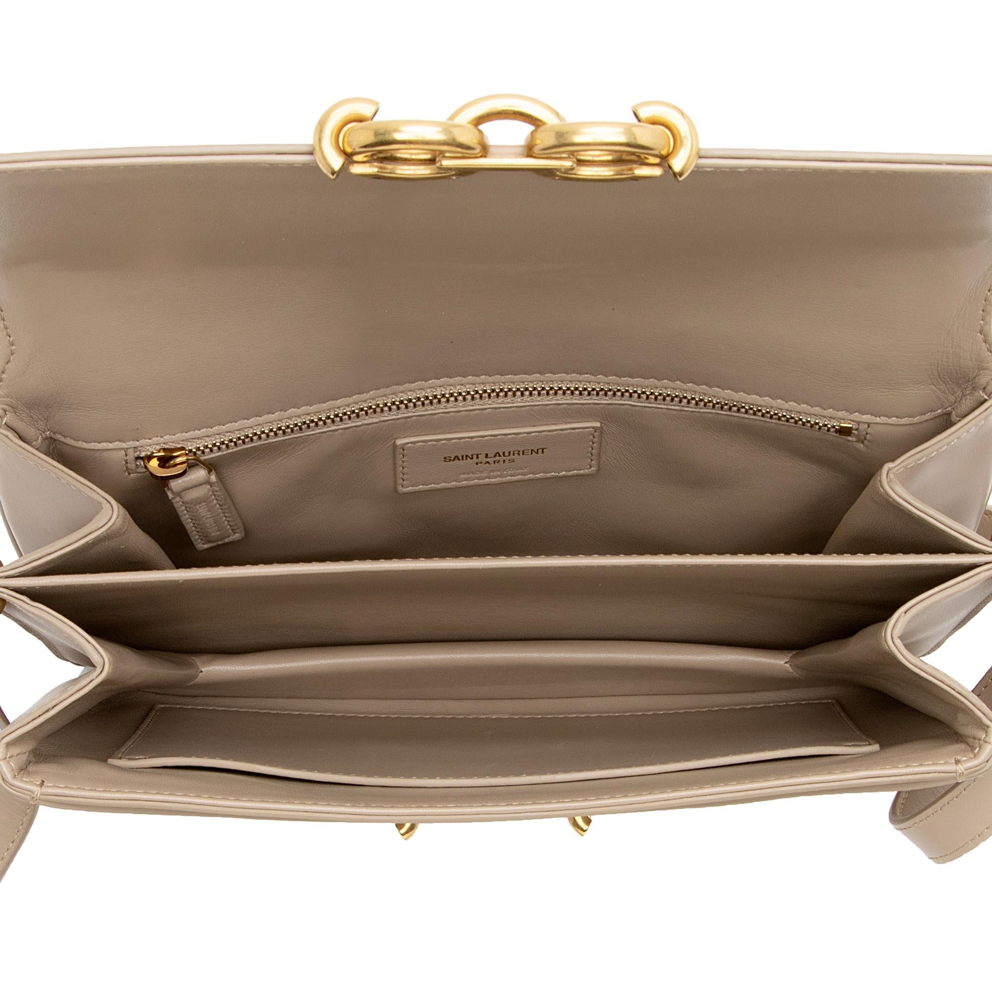 Saint Laurent Smooth Calfskin Le Maillon Shoulder Bag (SHF-ykAnZ1)