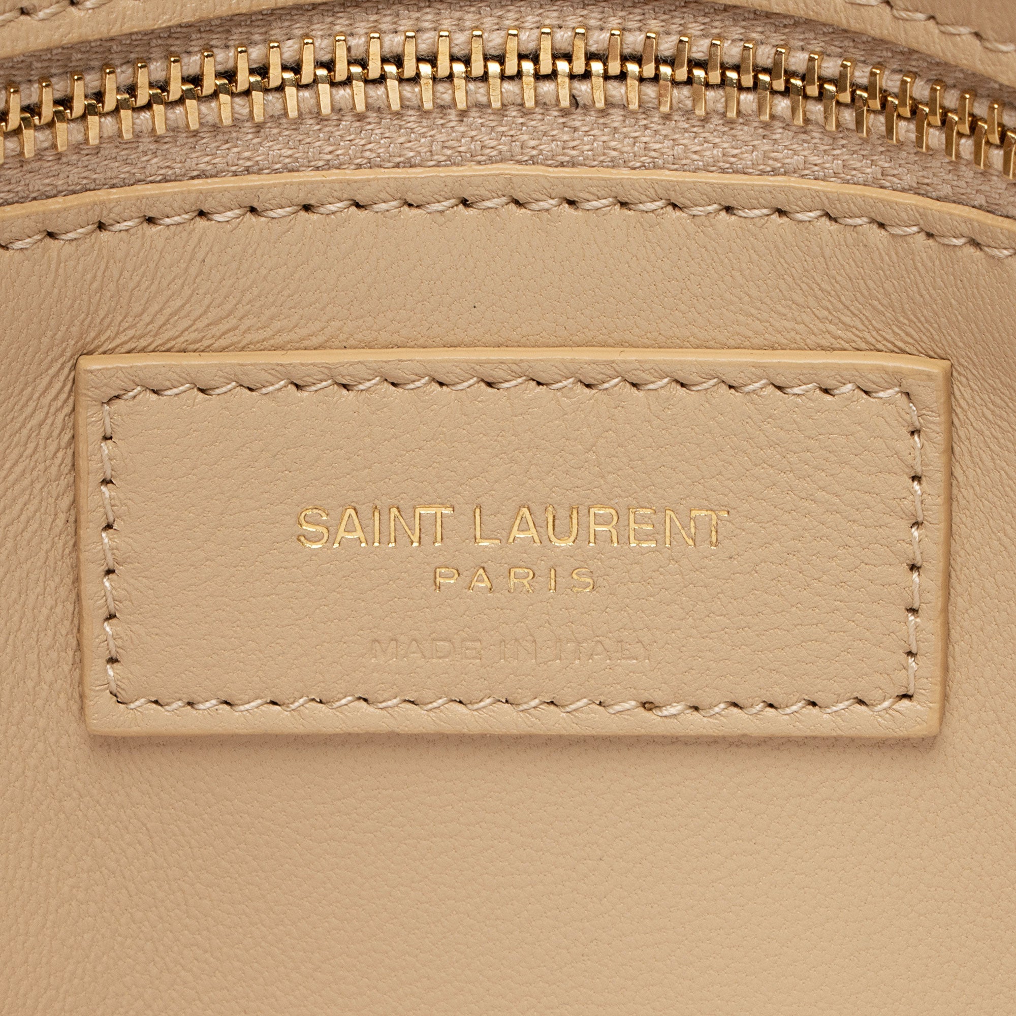 Saint Laurent Smooth Calfskin Le Maillon Shoulder Bag (SHF-tgPMeo)