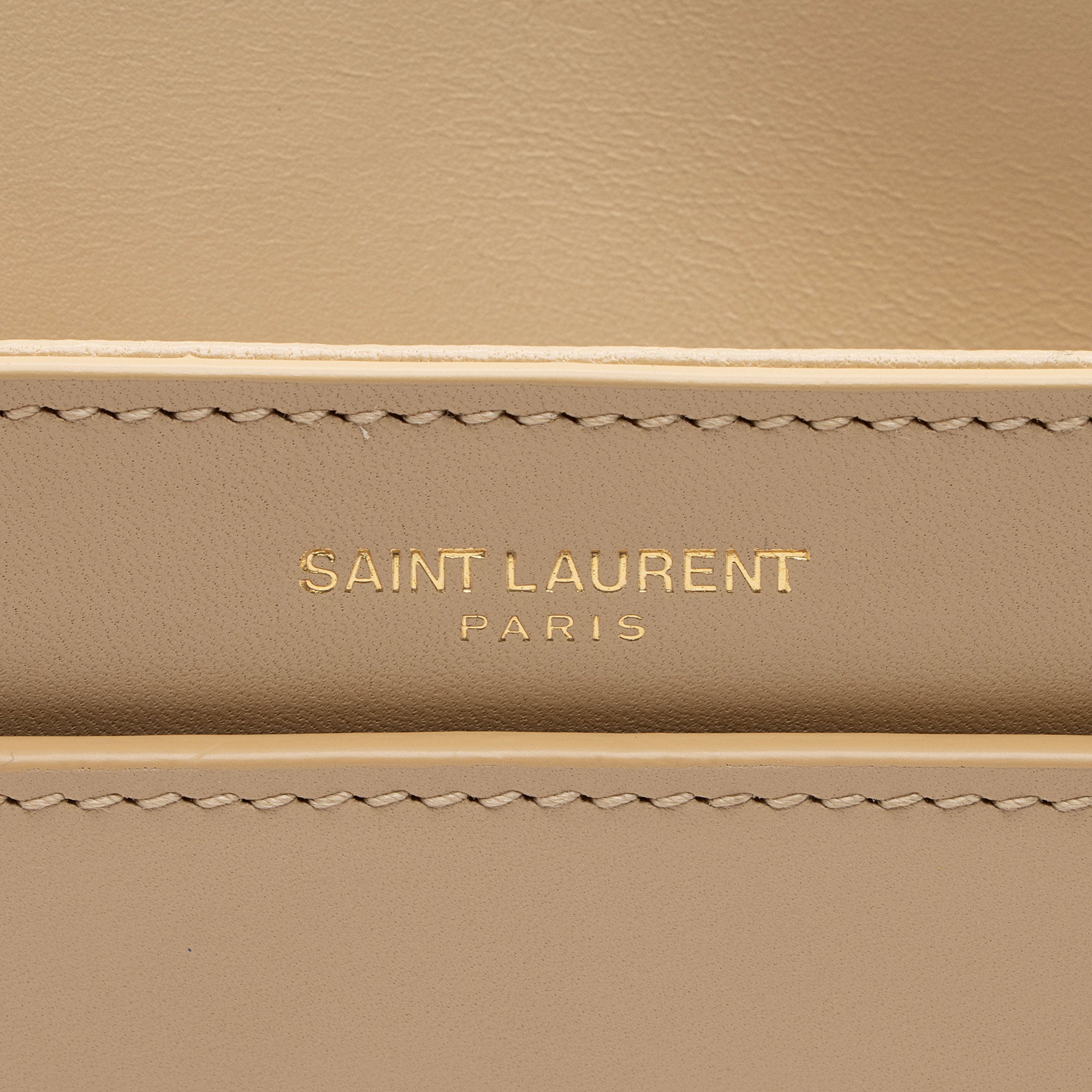 Saint Laurent Smooth Calfskin Le Maillon Shoulder Bag (SHF-tgPMeo)