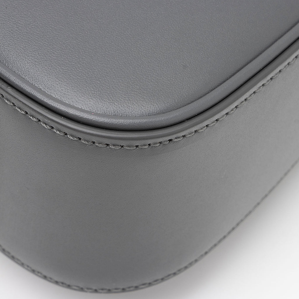 Saint Laurent Smooth Calfskin Monogram Le 5 A 7 Hobo (SHF-tZcioe)