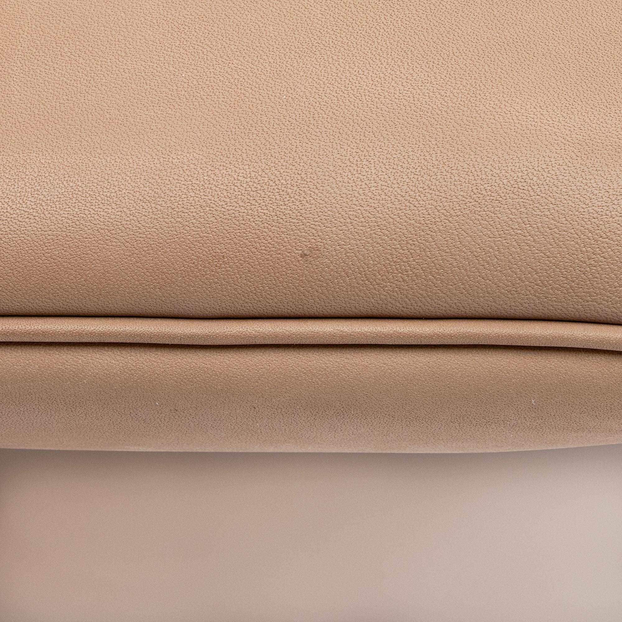Saint Laurent Smooth Calfskin Paris VII Flat Medium Hobo (SHF-cypHQU)