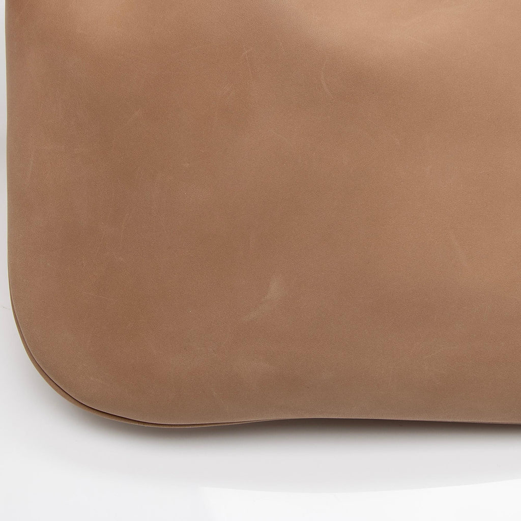 Saint Laurent Smooth Calfskin Paris VII Flat Medium Hobo (SHF-cypHQU)