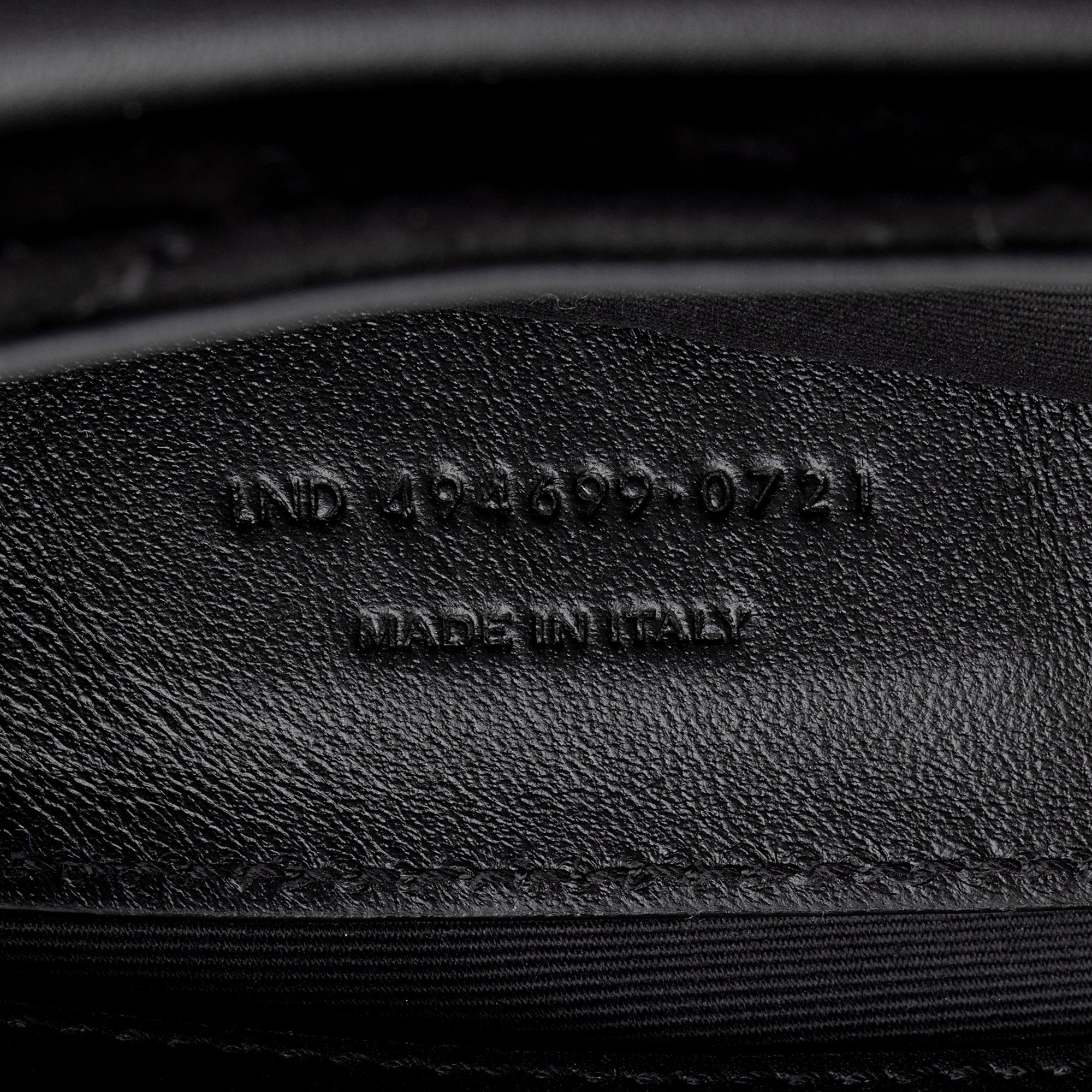 Saint Laurent Suede Monogram LouLou Chain Small Crossbody Bag (SHF-3u0yIz)