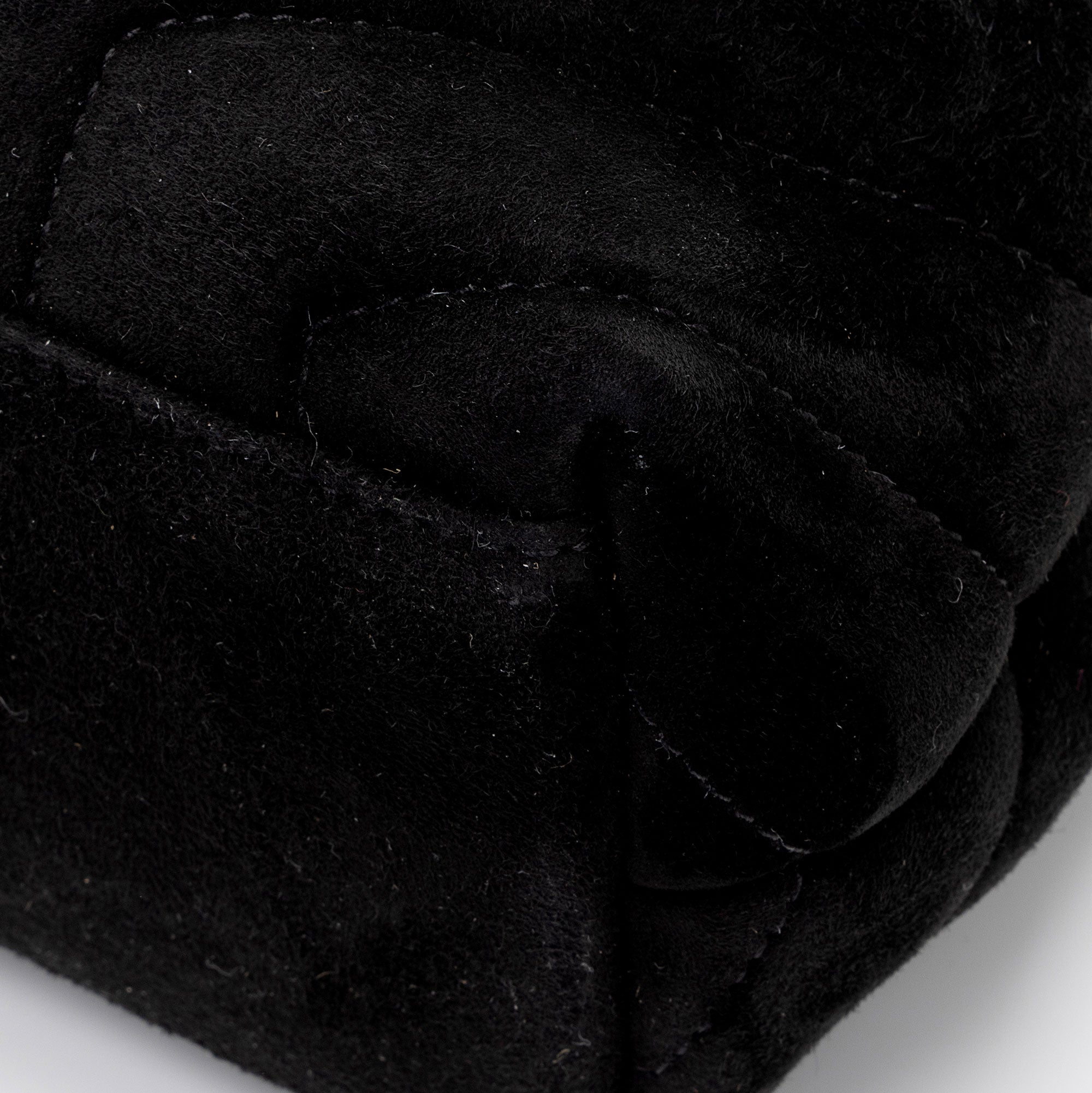 Saint Laurent Suede Monogram LouLou Chain Small Crossbody Bag (SHF-3u0yIz)