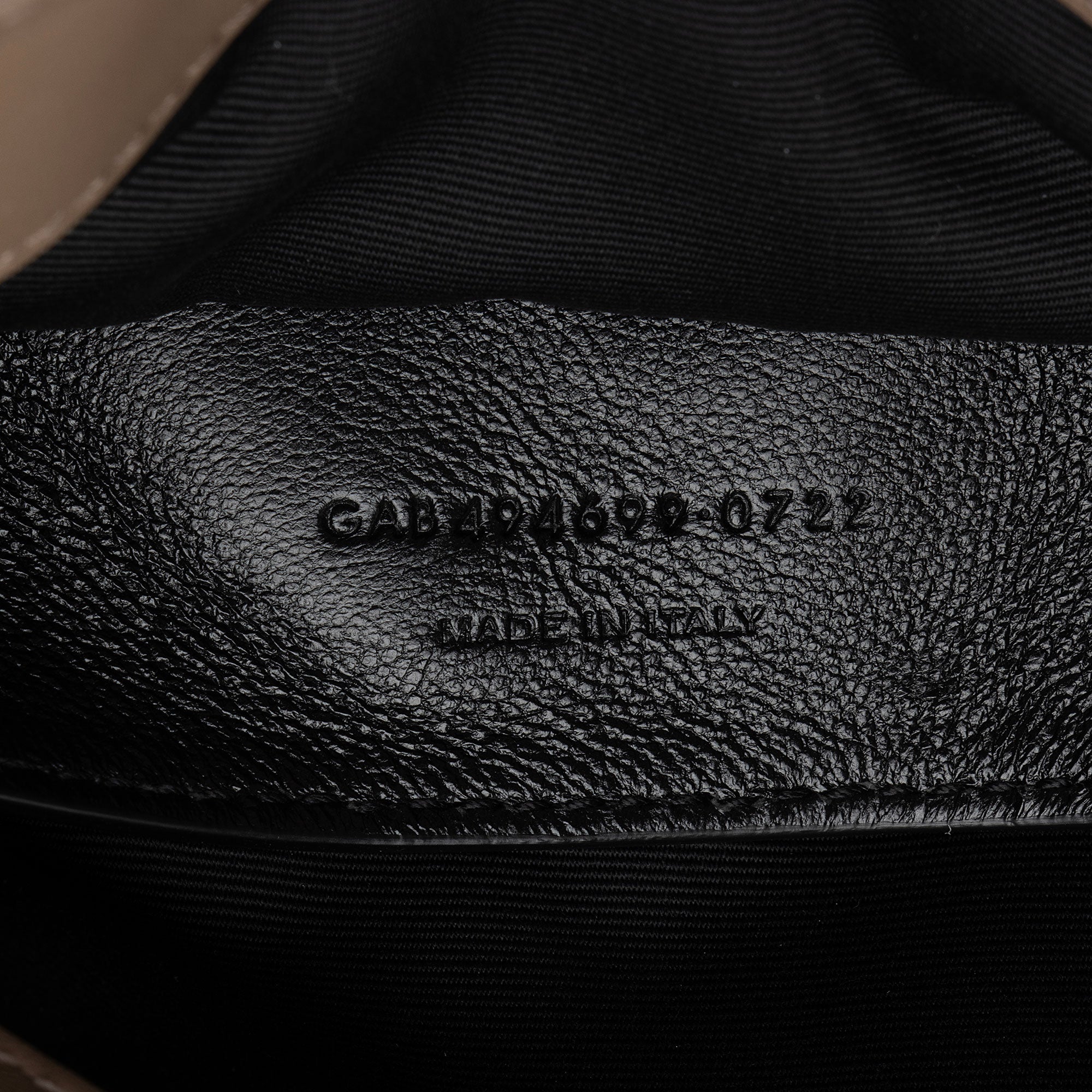 Saint Laurent Suede Monogram LouLou Chain Small Crossbody Bag (SHF-JtlYPP)